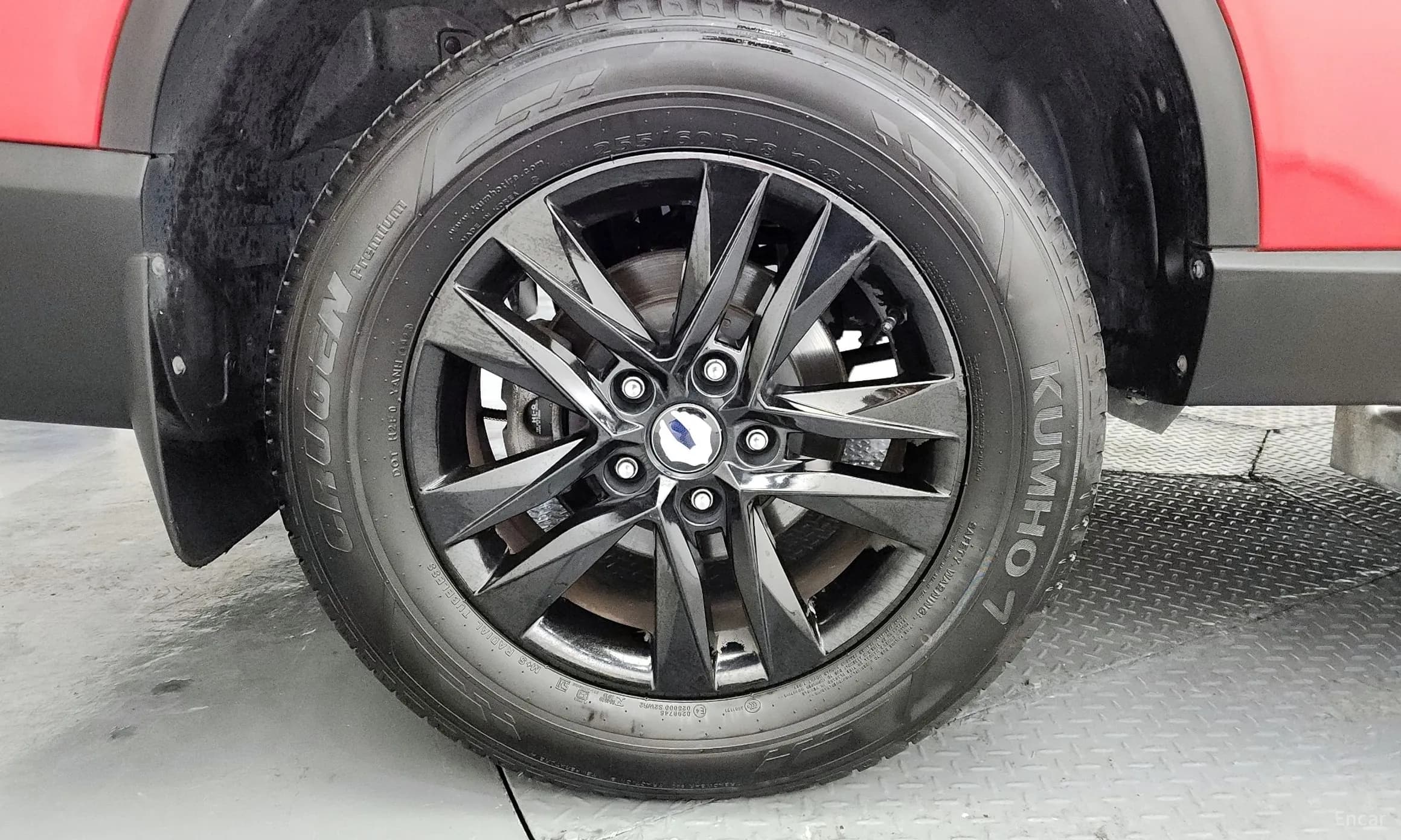 Rexton Sports Khan