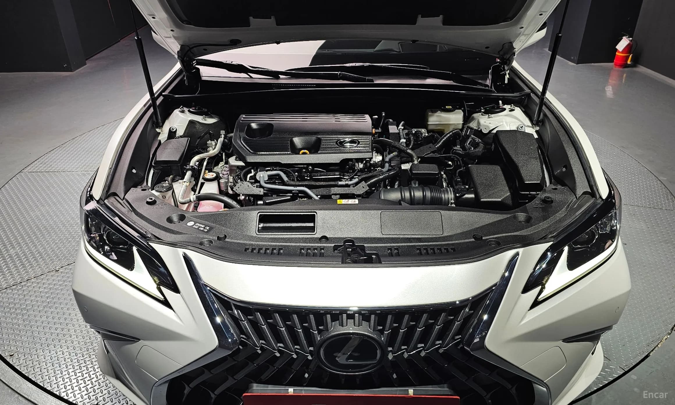 ES300h 7th Generation