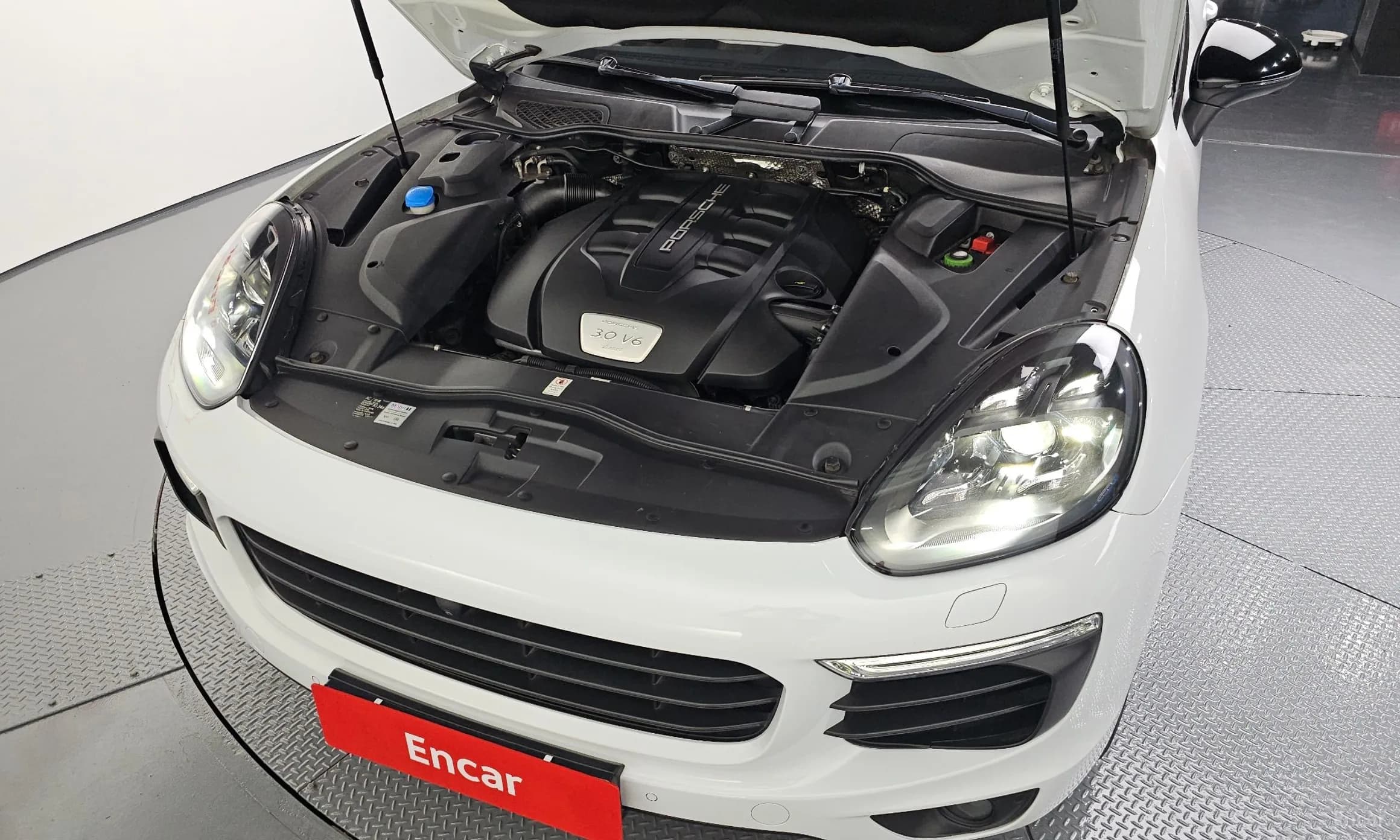 New Cayenne