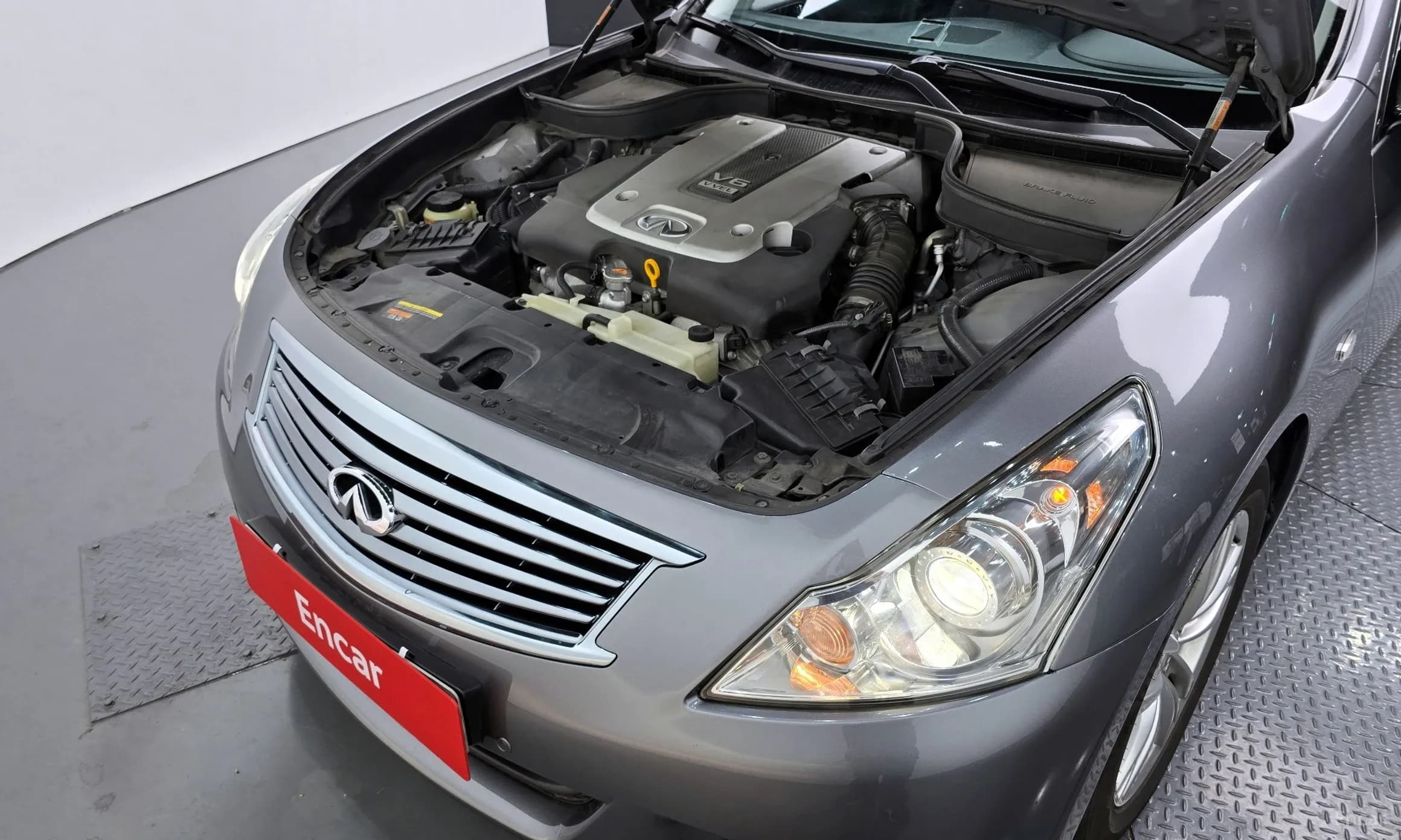 G37