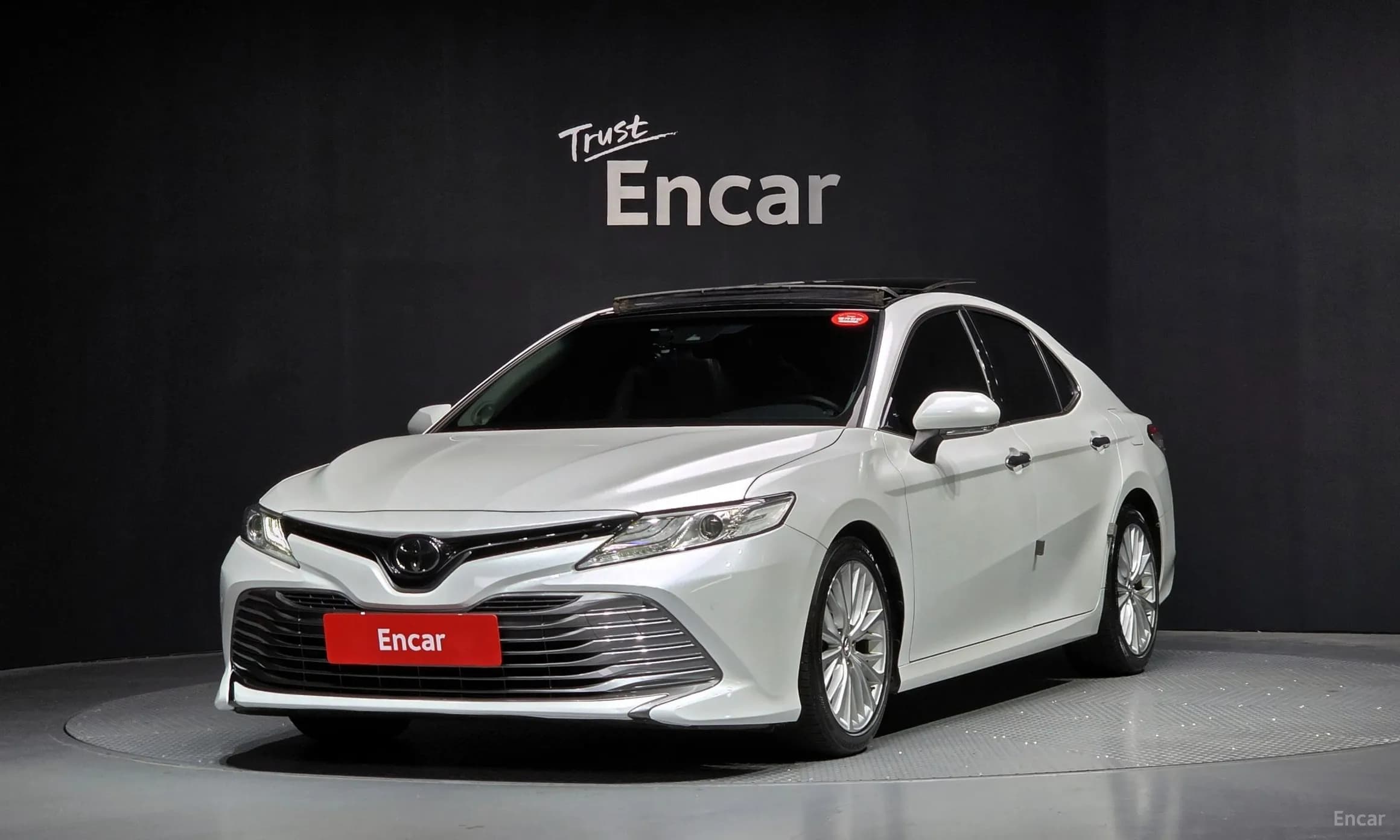 Camry (XV70)