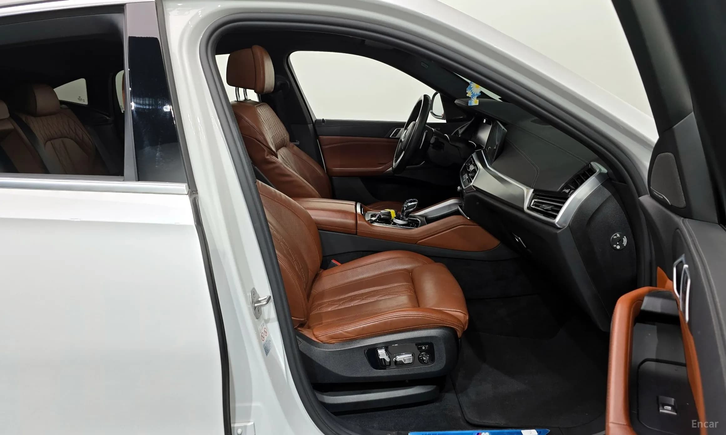 X6 (G06)