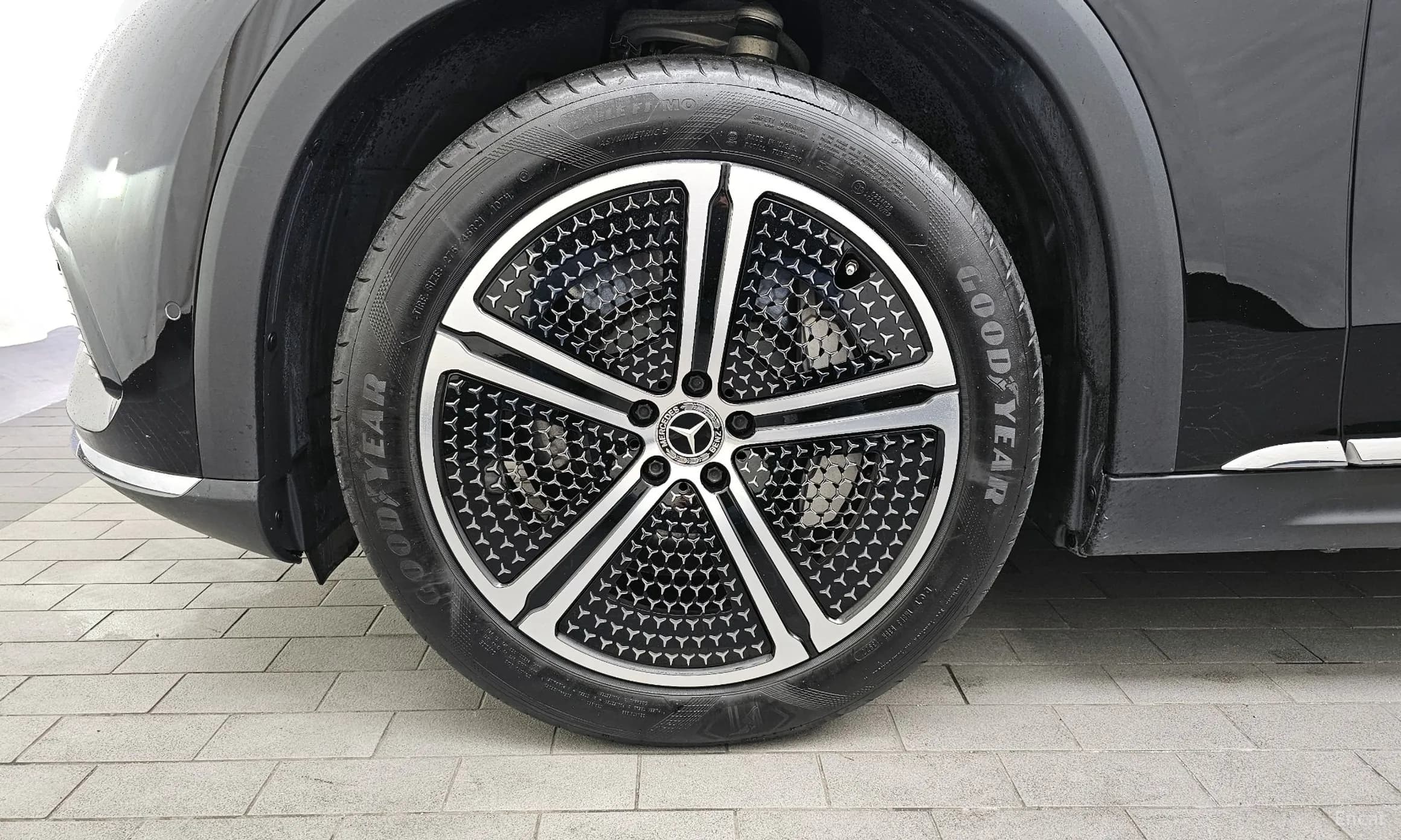 EQS SUV X296