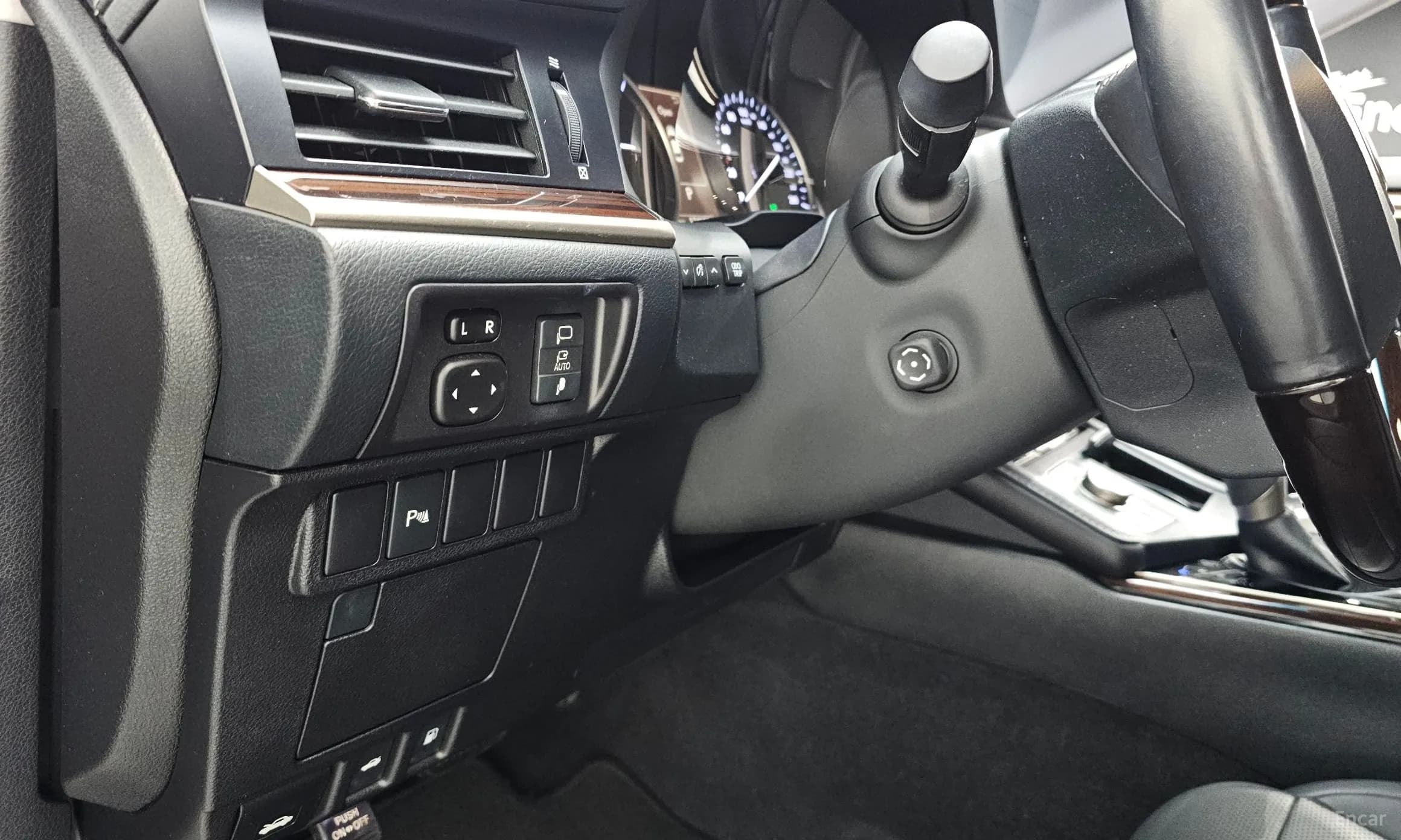 New ES300h
