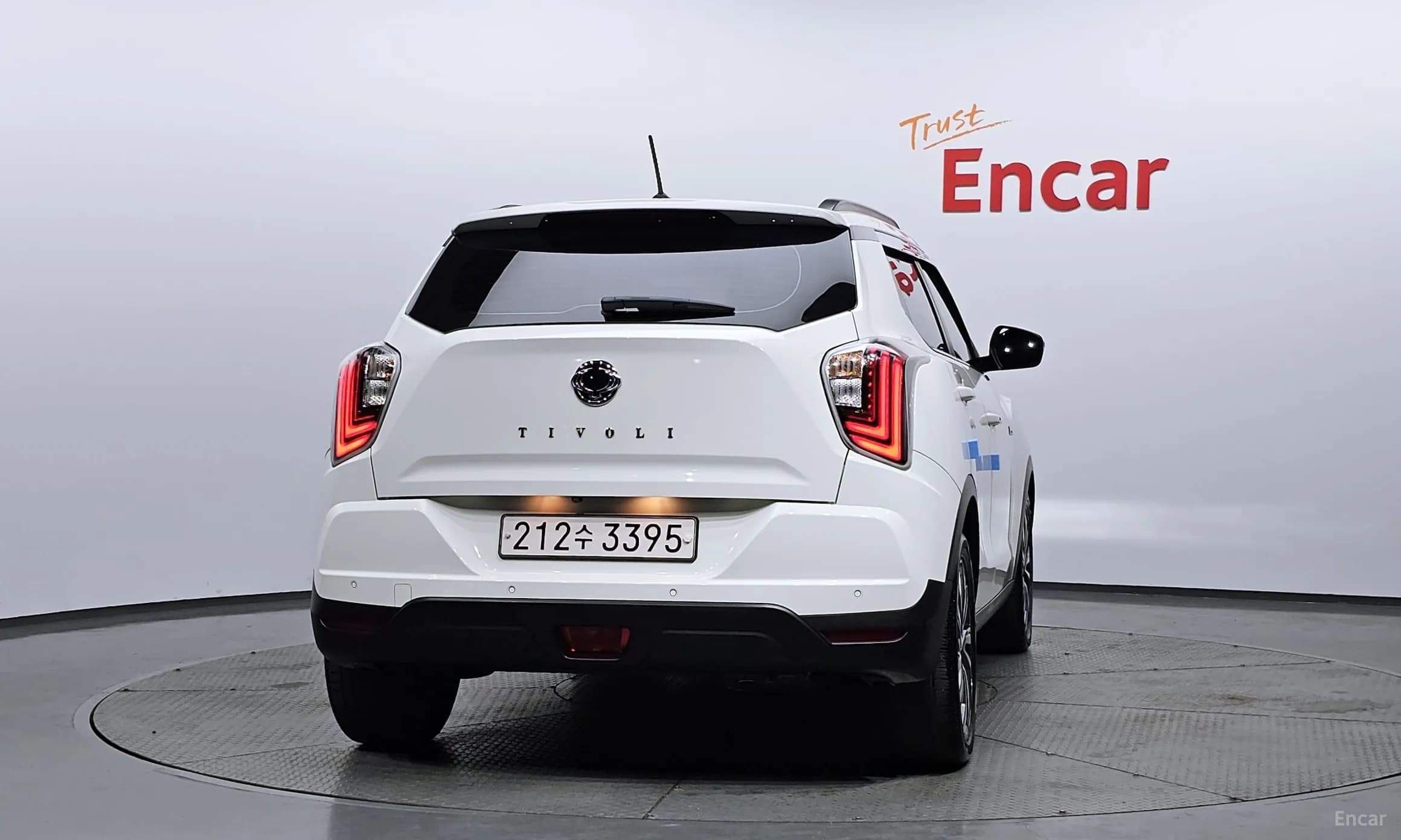 Berry New Tivoli