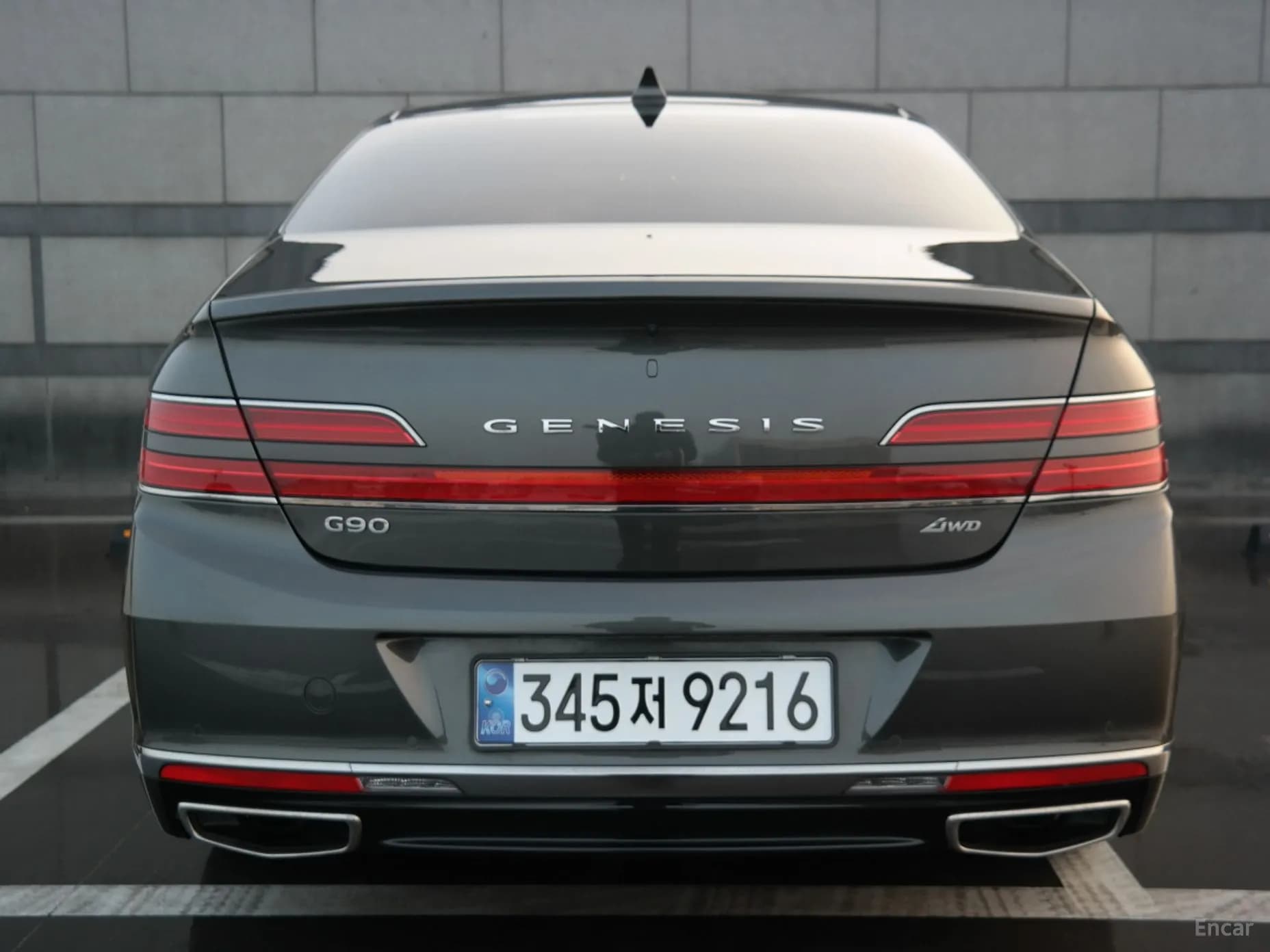 G90