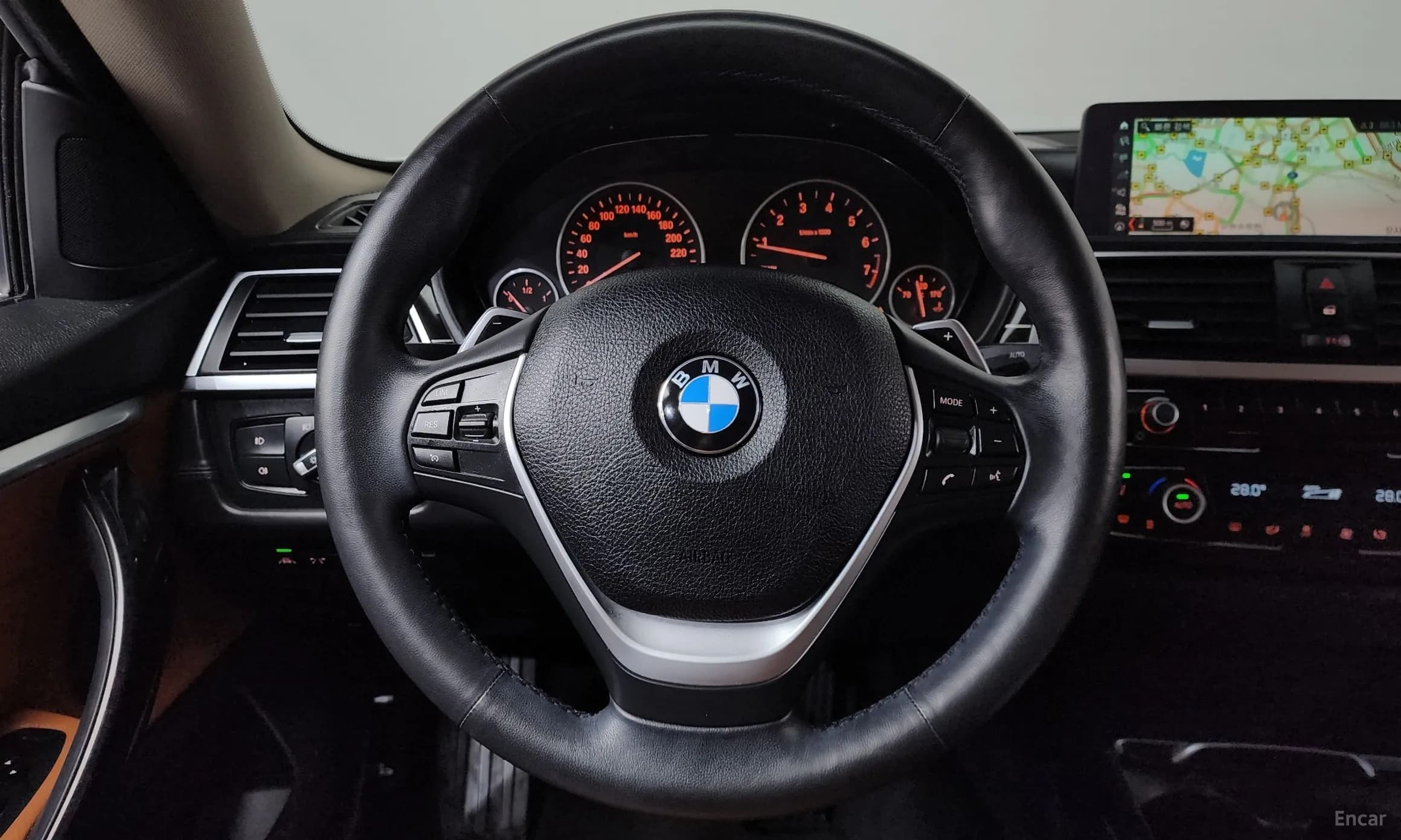 Series 4 (F32)
