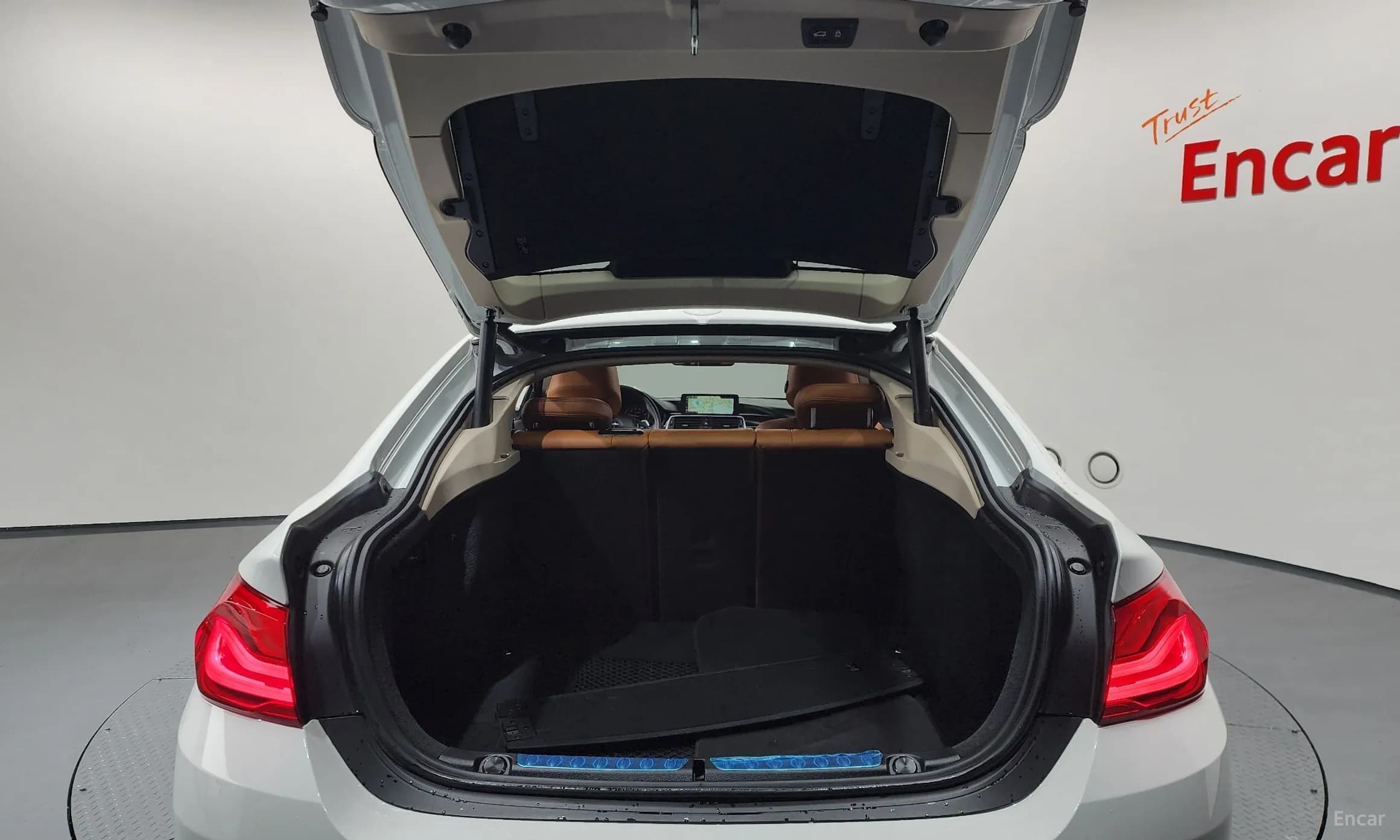 Series 4 (F32)