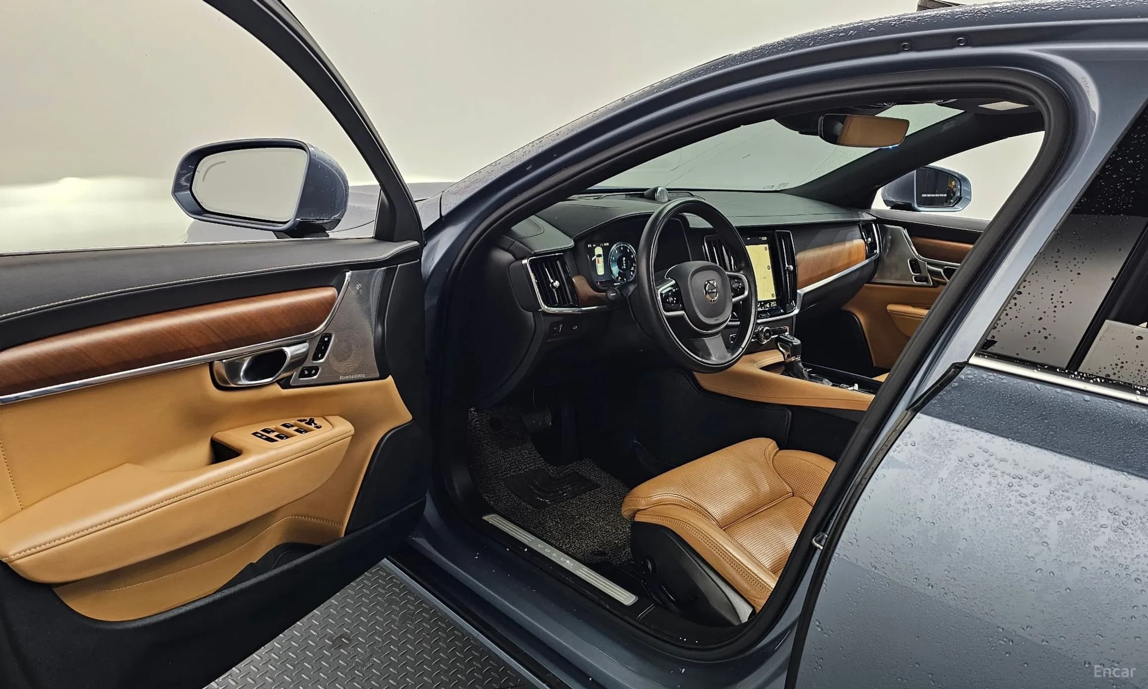 S90
