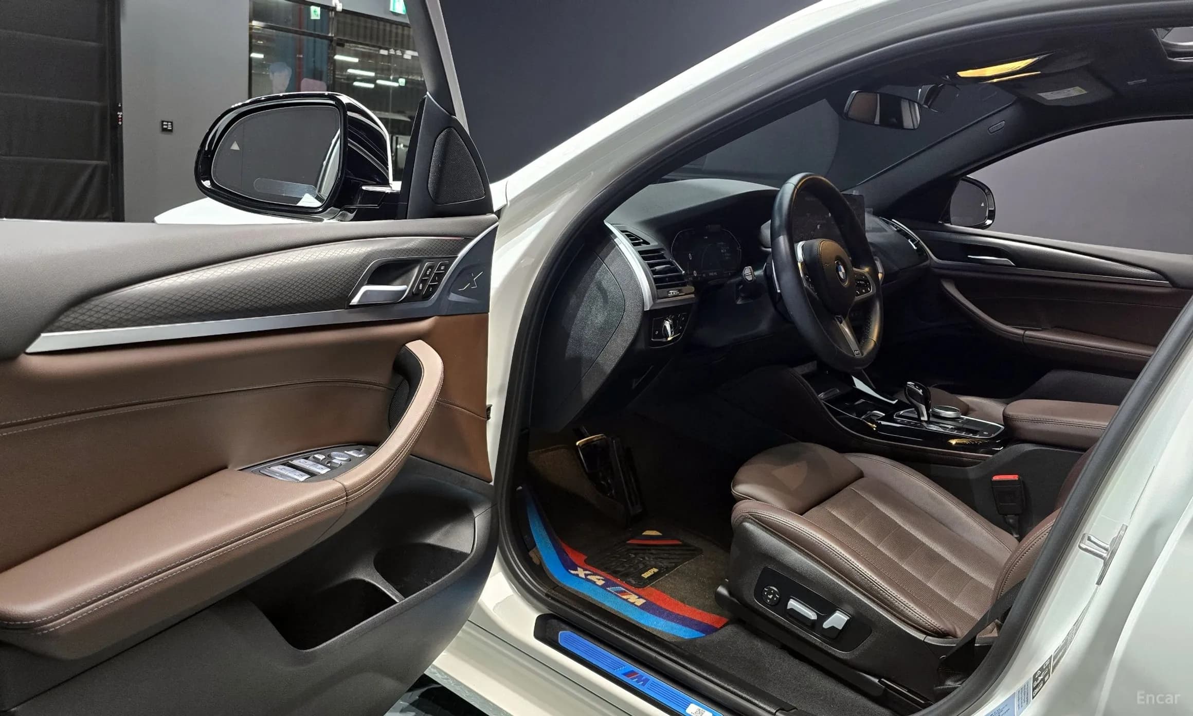 X4 (G02)