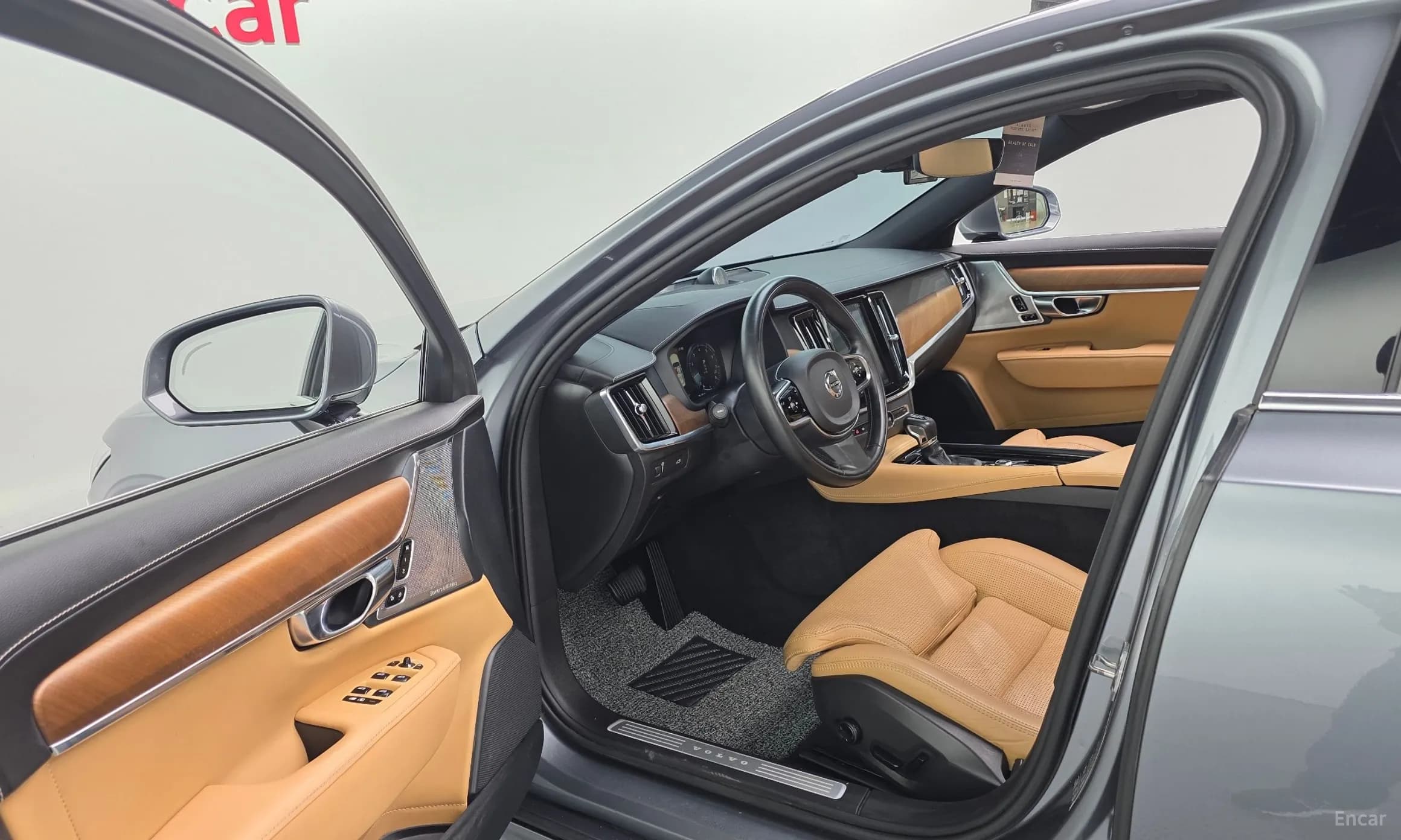 S90