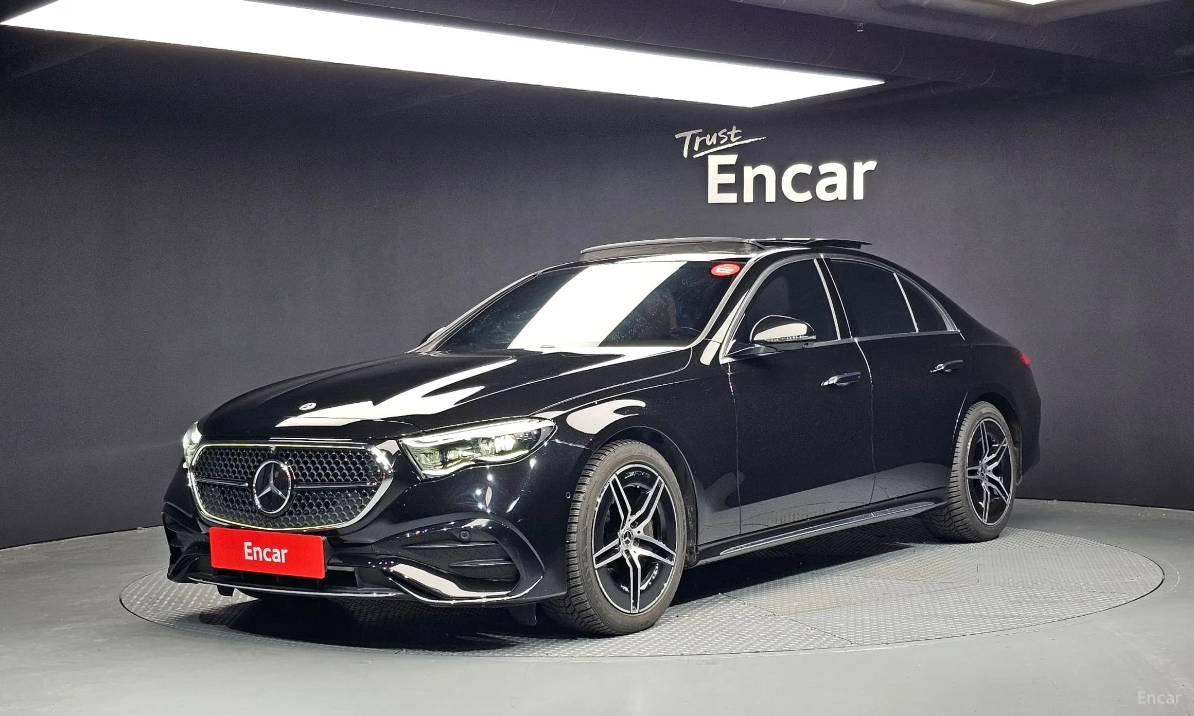 E-Class W214