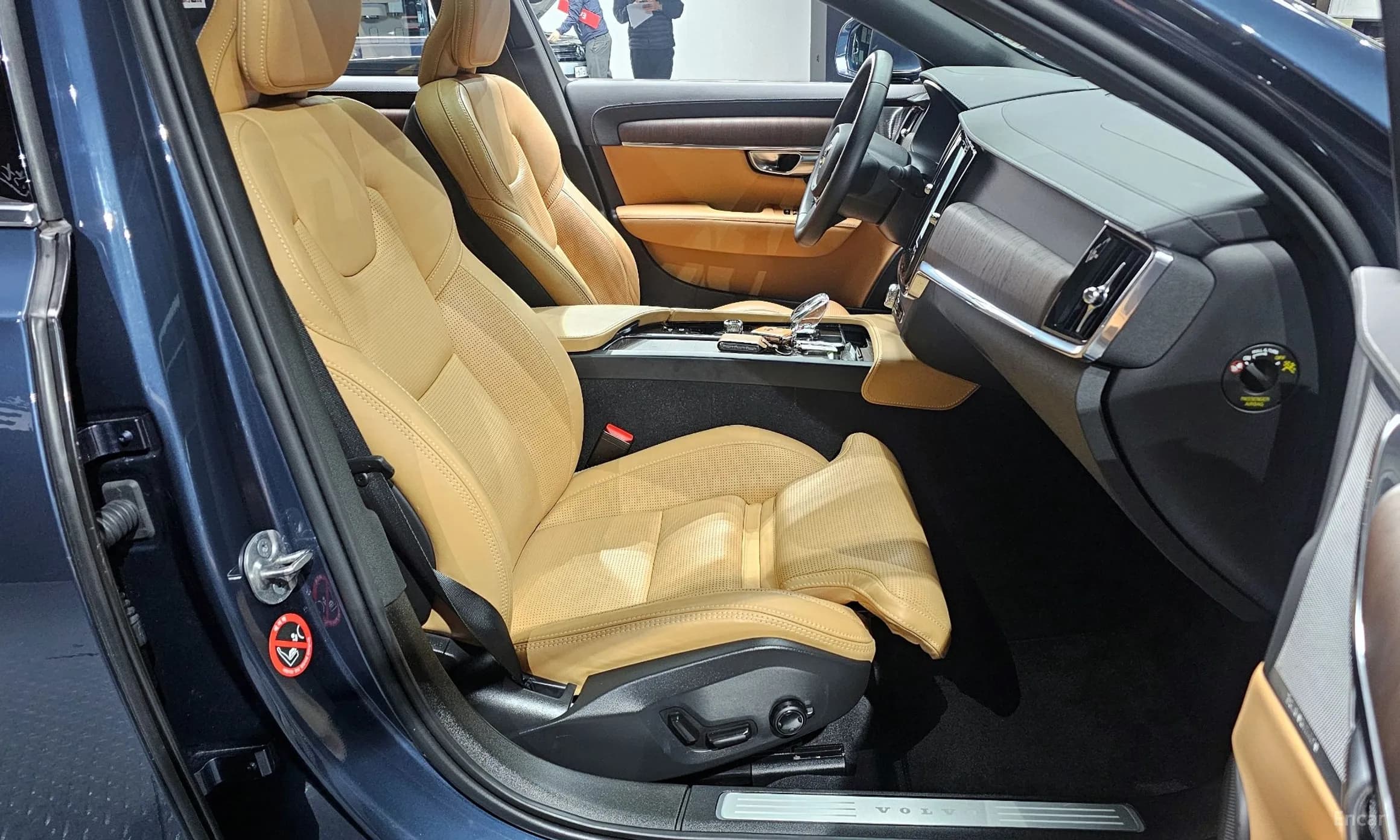 S90