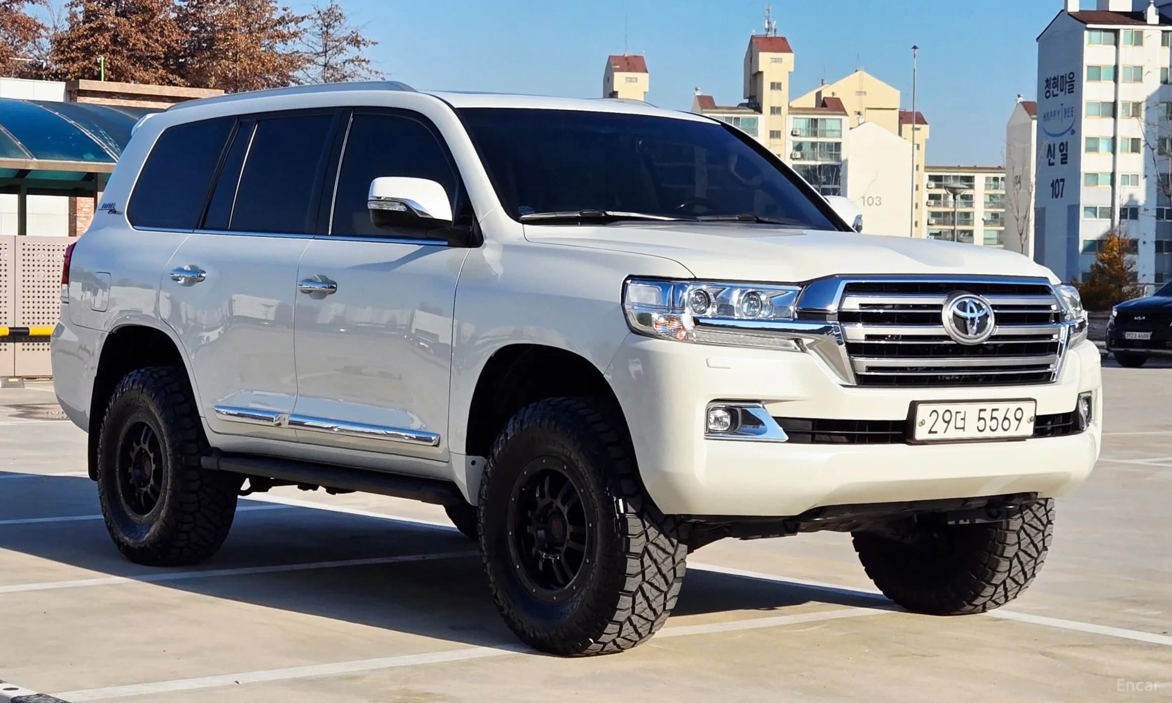 Land Cruiser