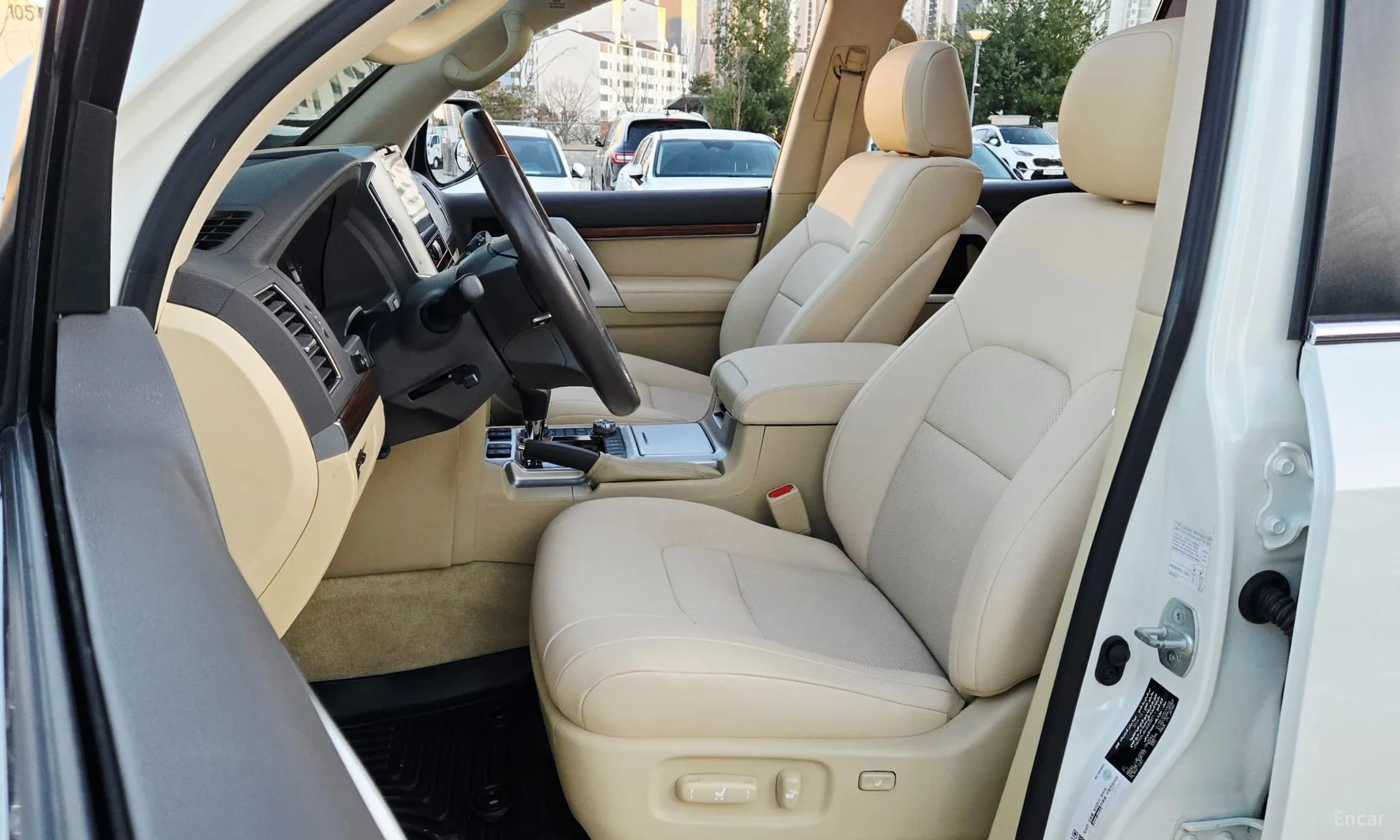 Land Cruiser