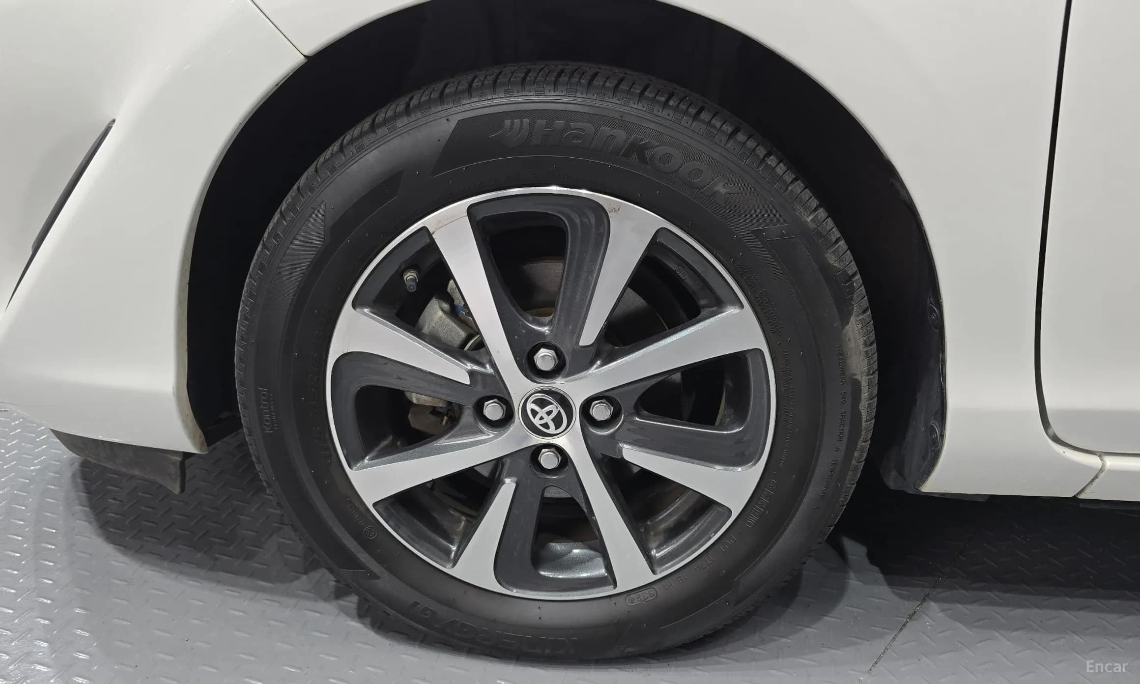 Prius C