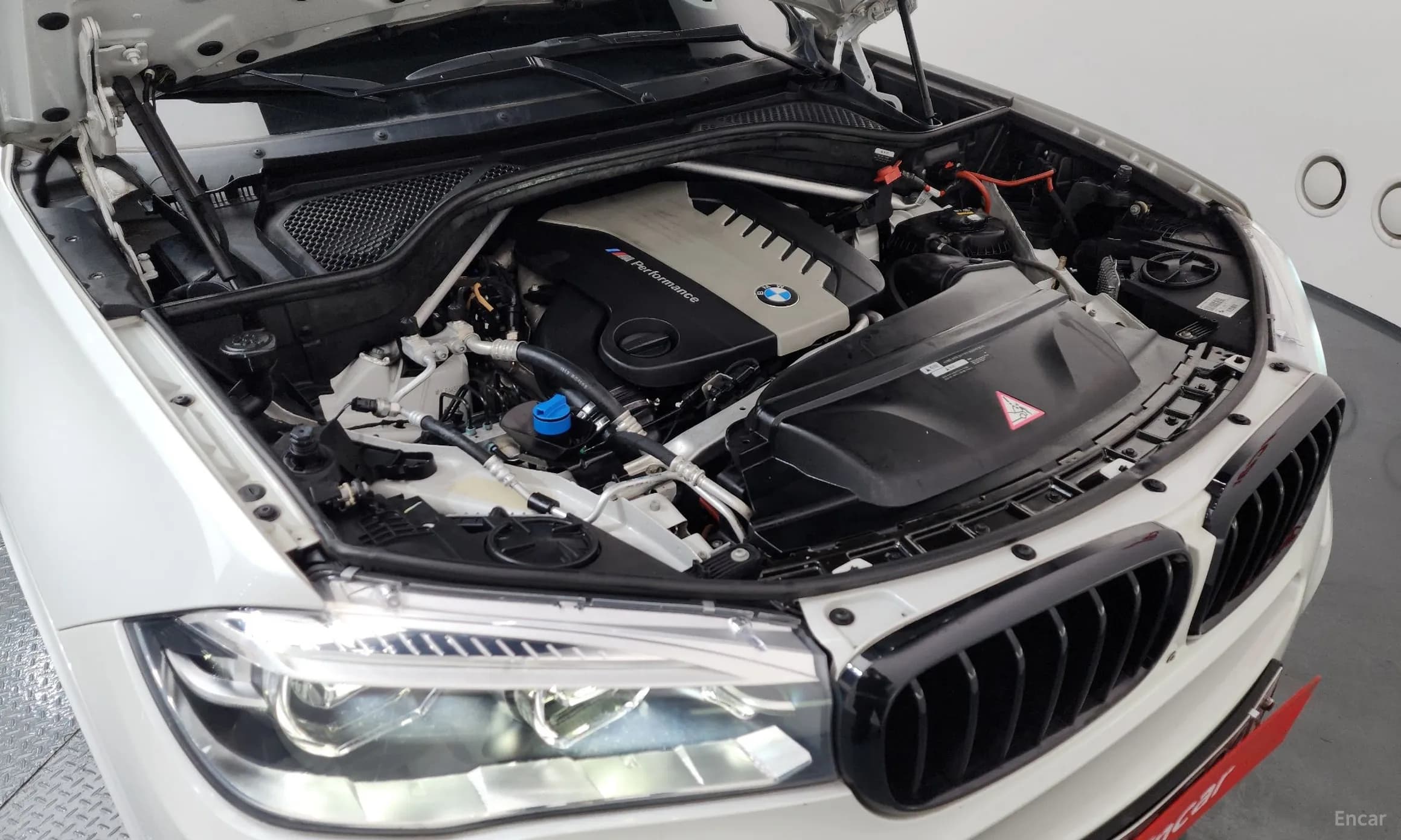 X5 (F15)