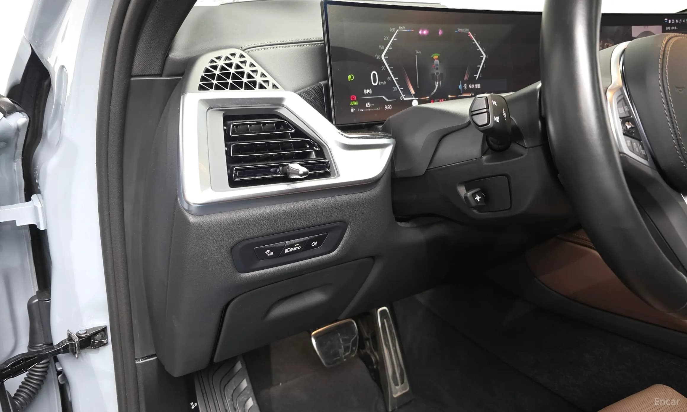 X6 (G06)