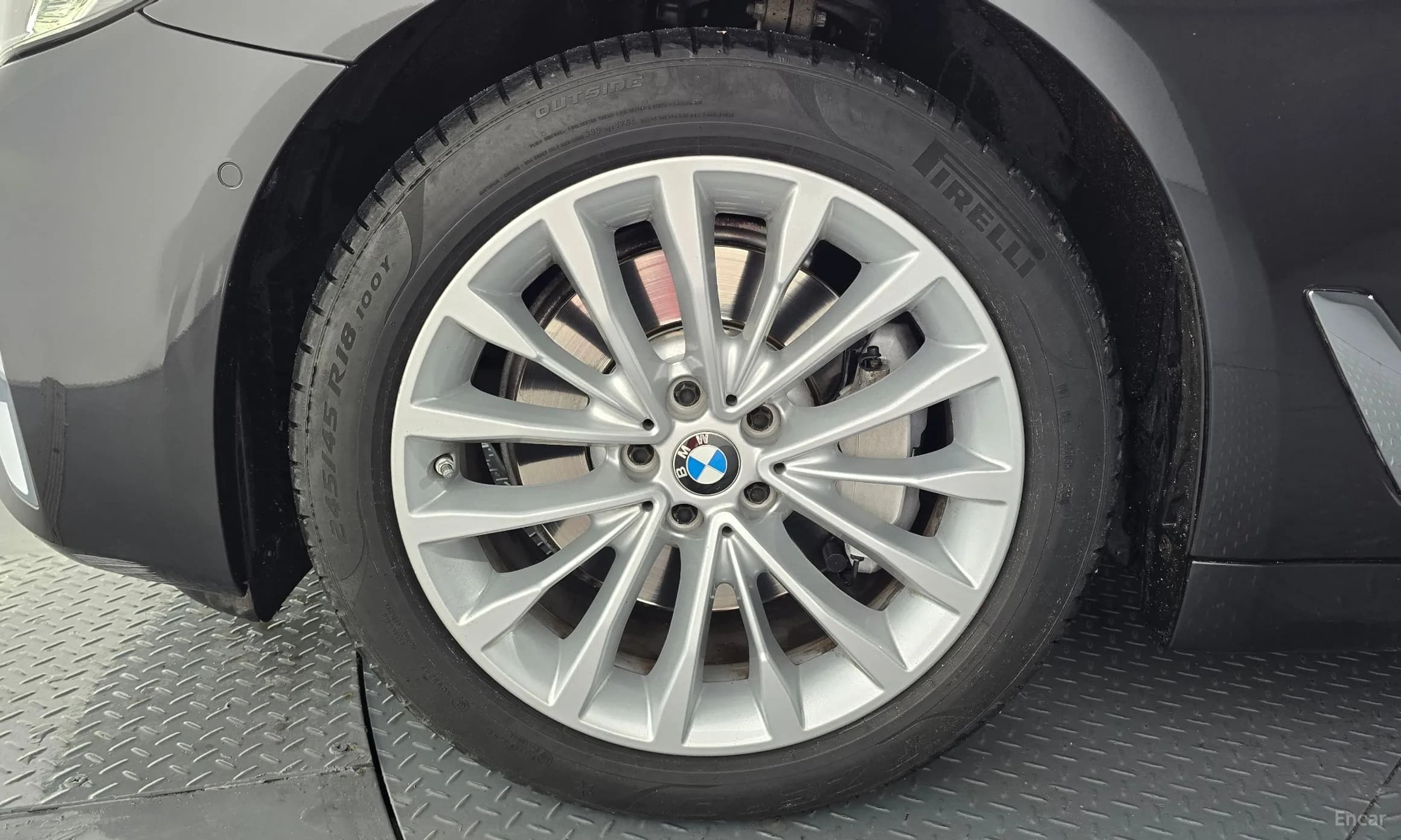 5 Series (G30)