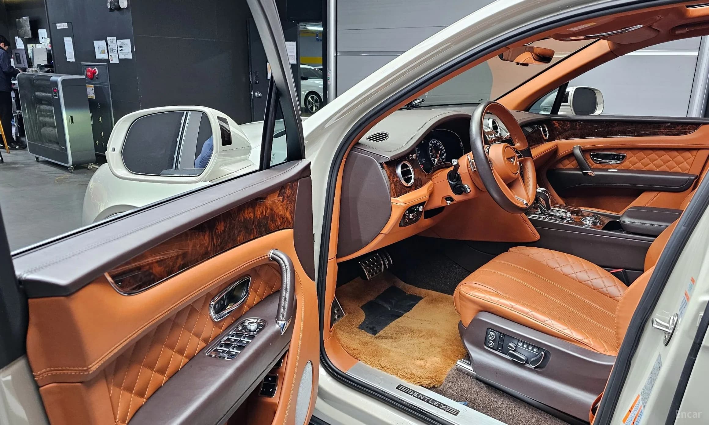 Bentayga