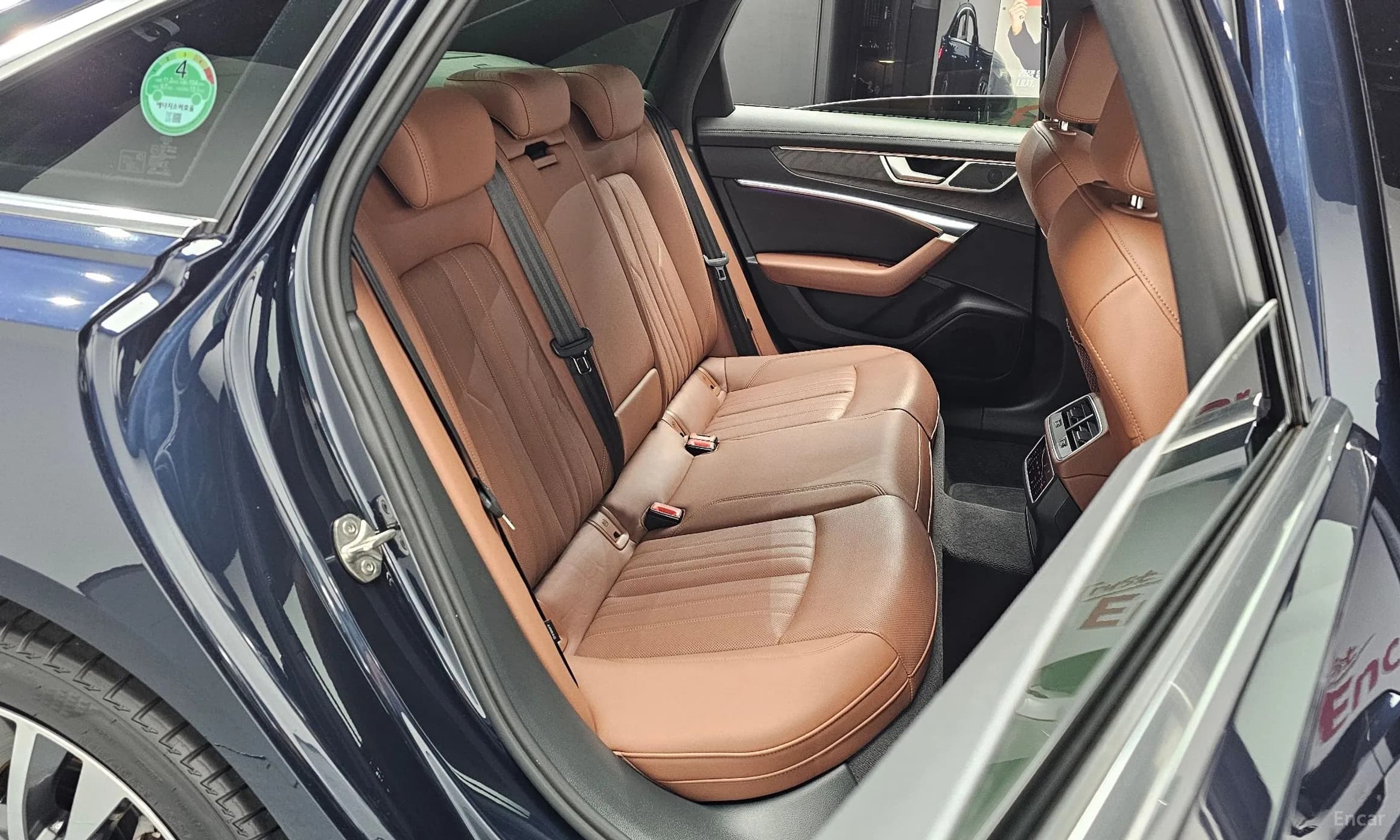 A6 (C8)