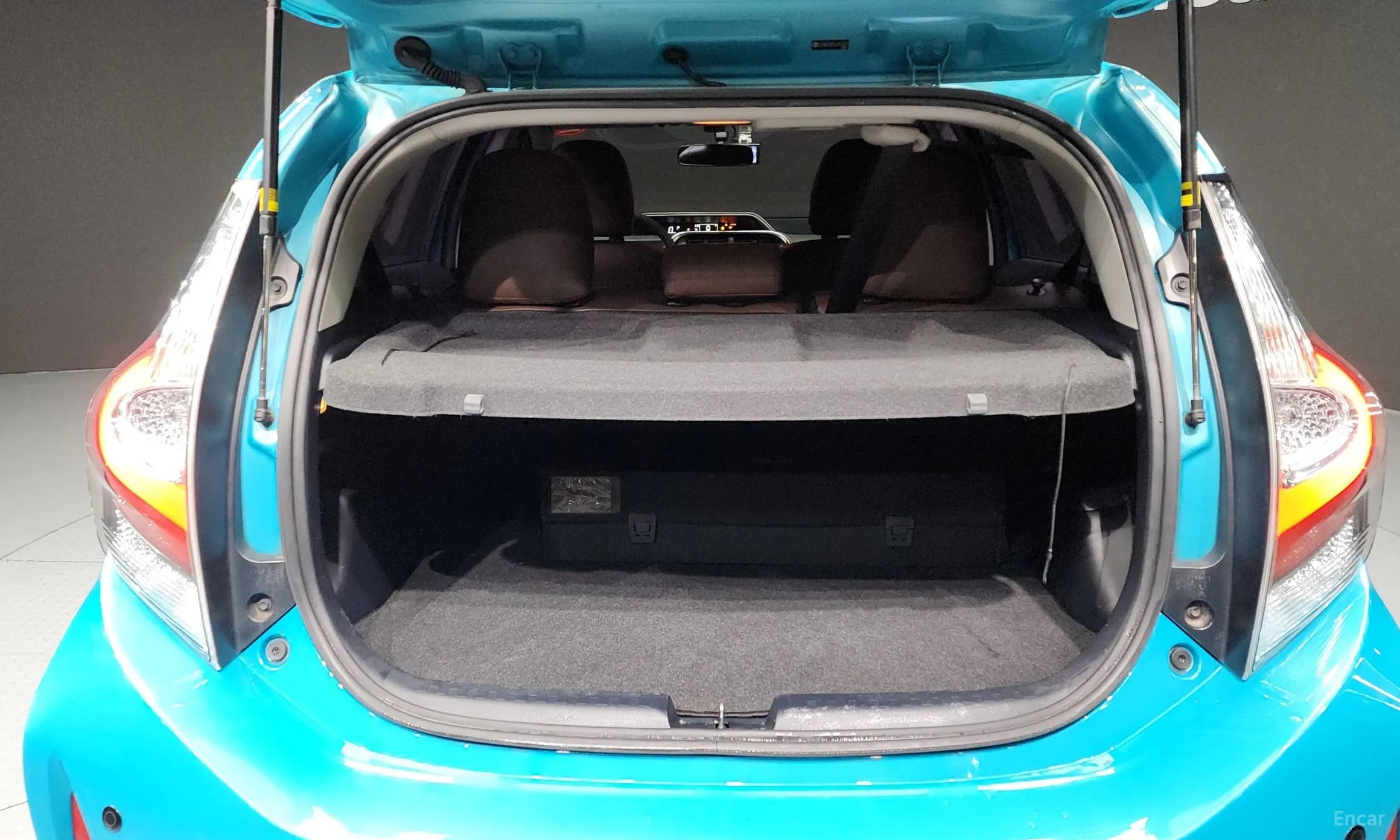 Prius C