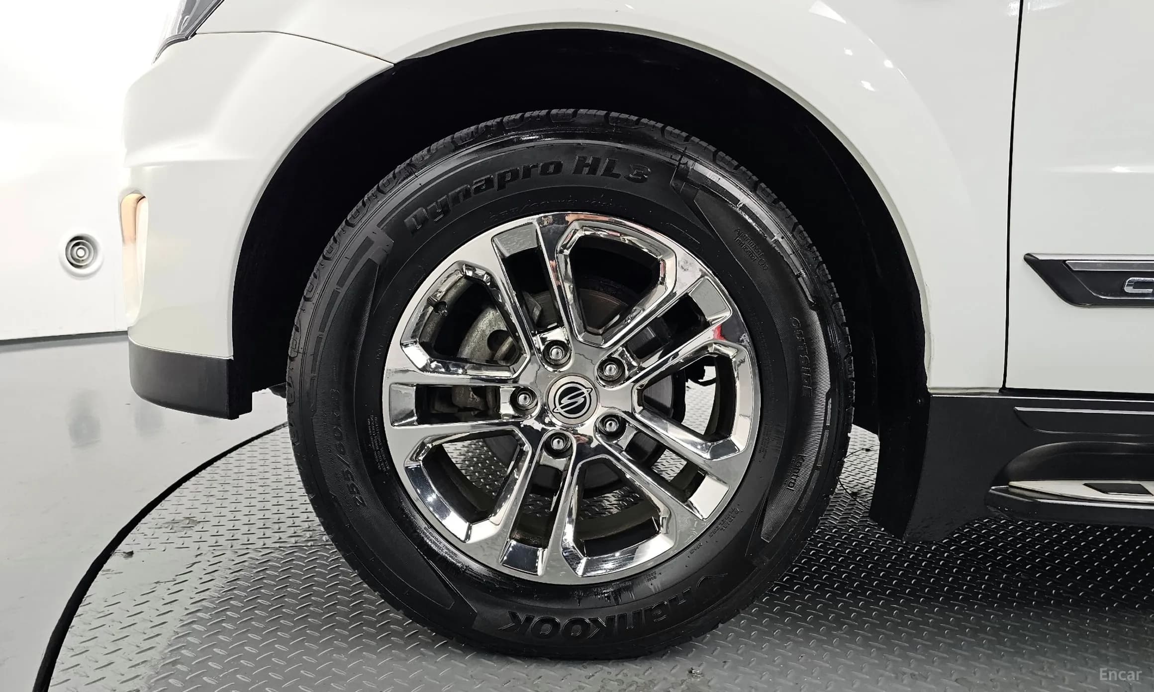 Korando Sports