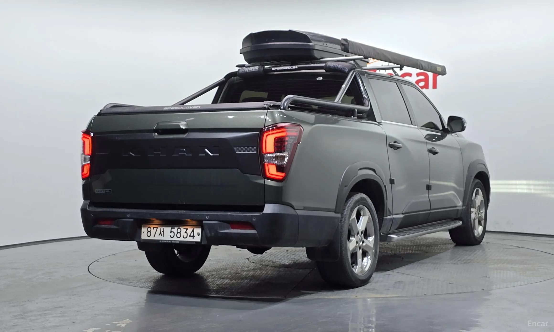 Rexton Sports Khan