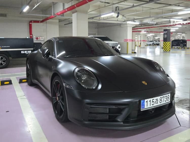 911 (992)
