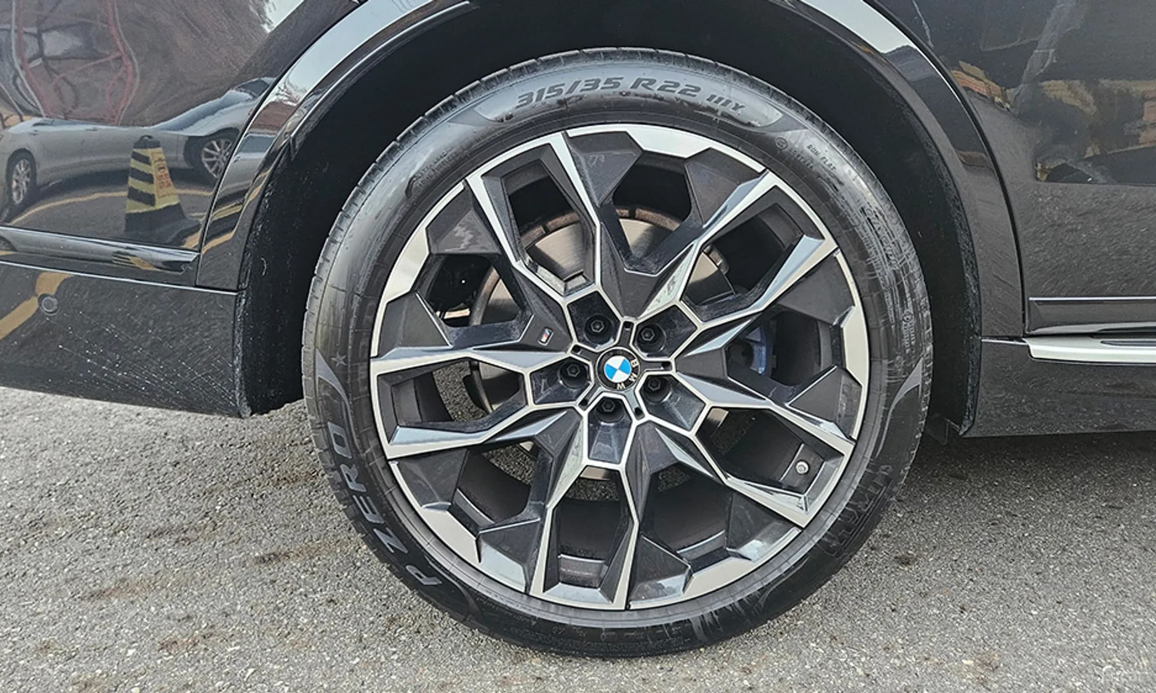 X7 (G07)