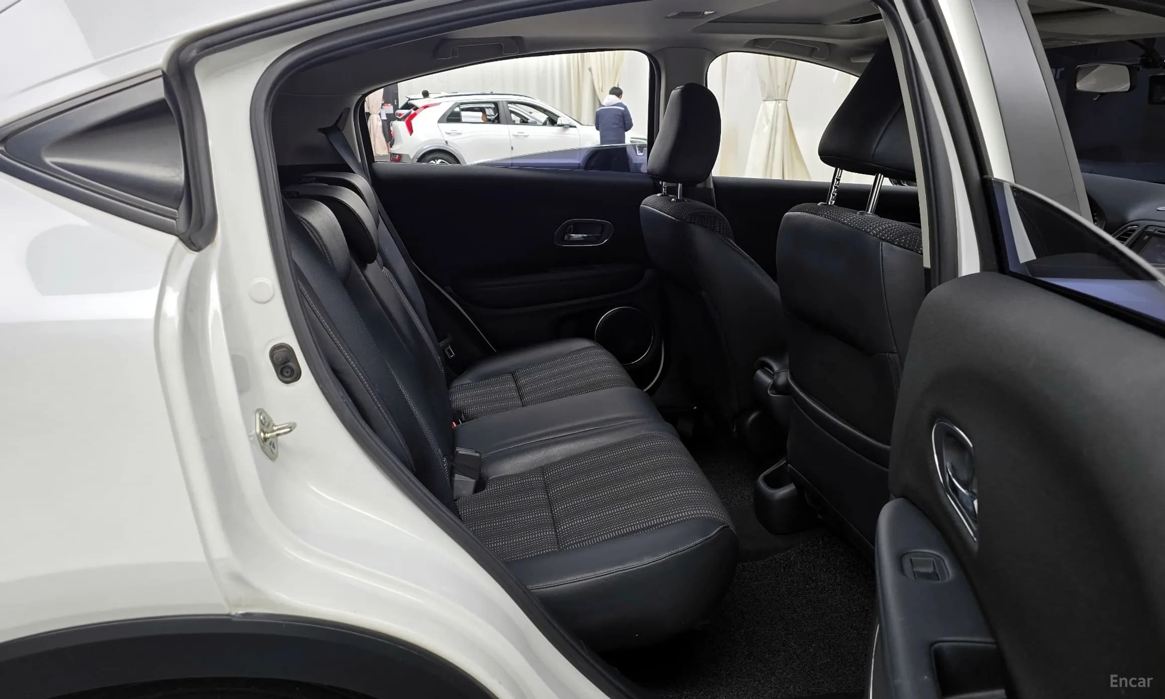HR-V