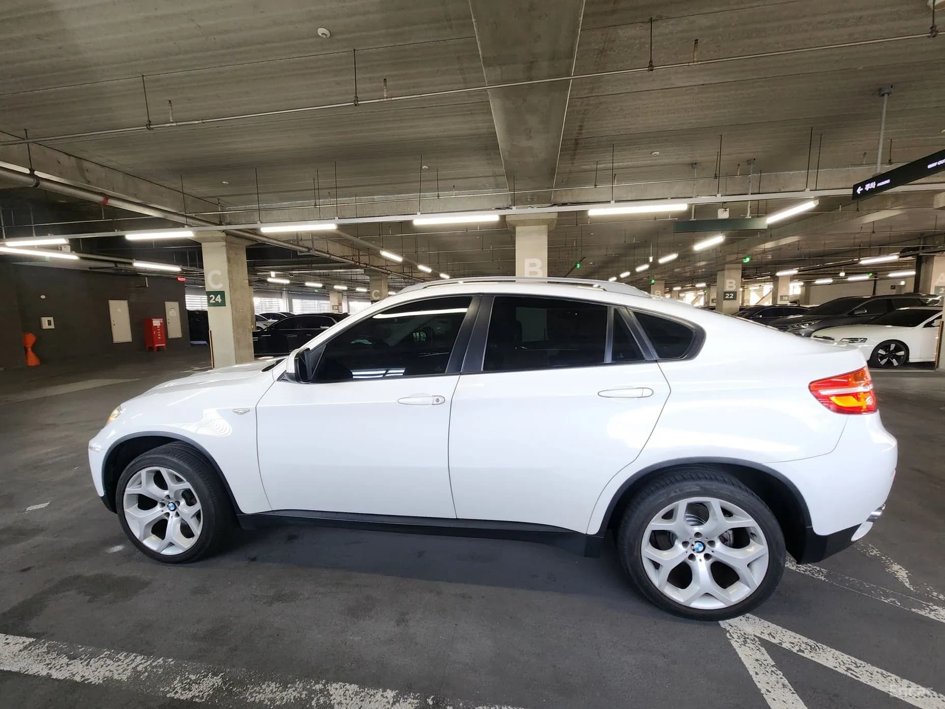 X6 (E71)