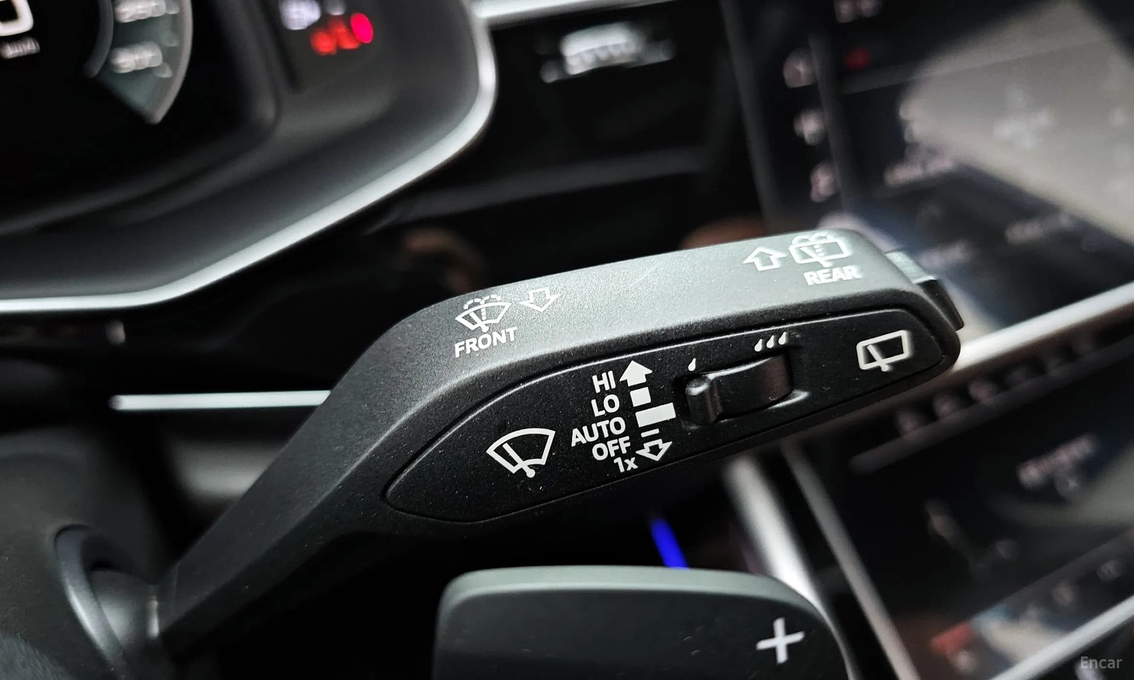 Q7 (4M)