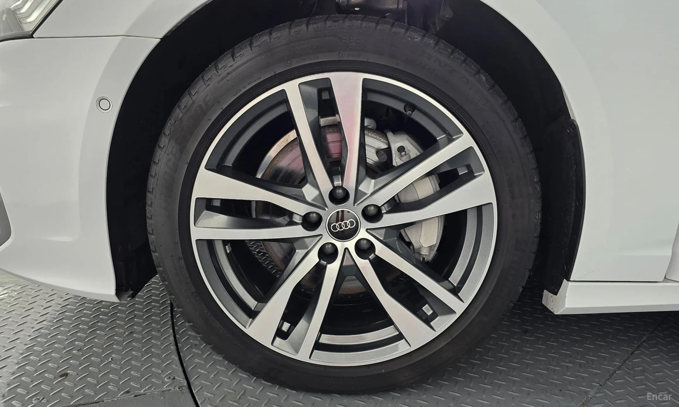 A6 (C8)