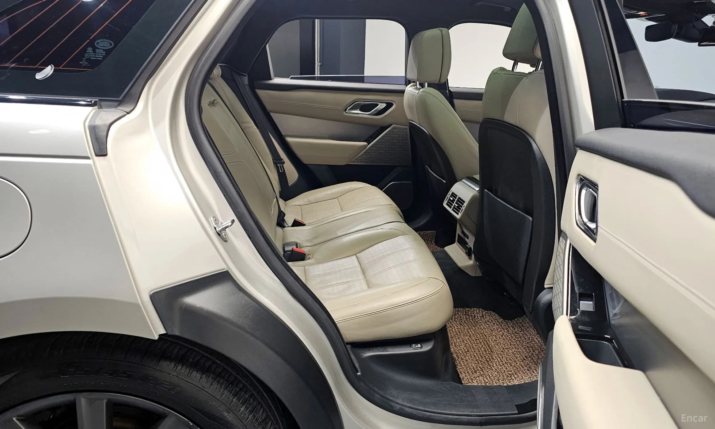 Range Rover Bella