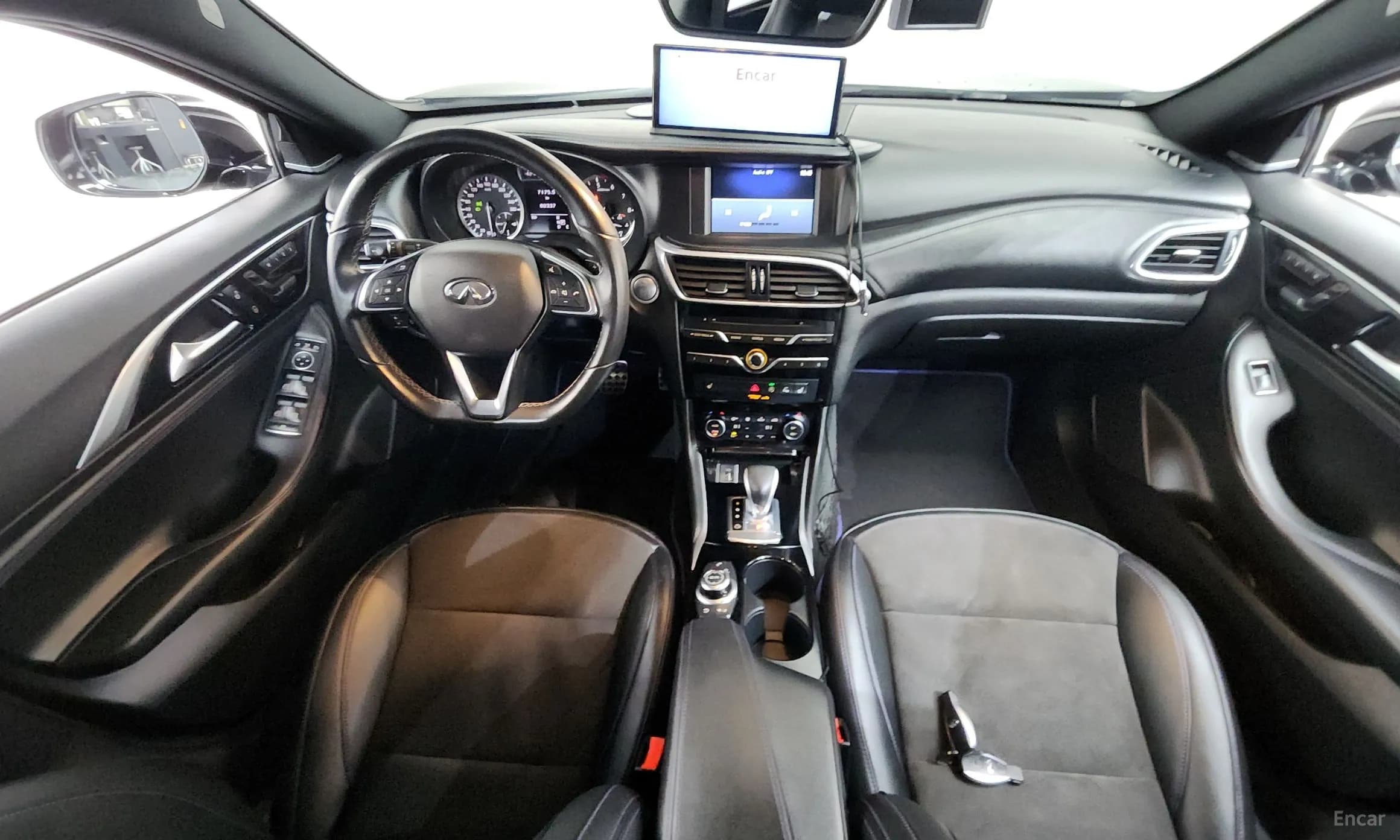Q30