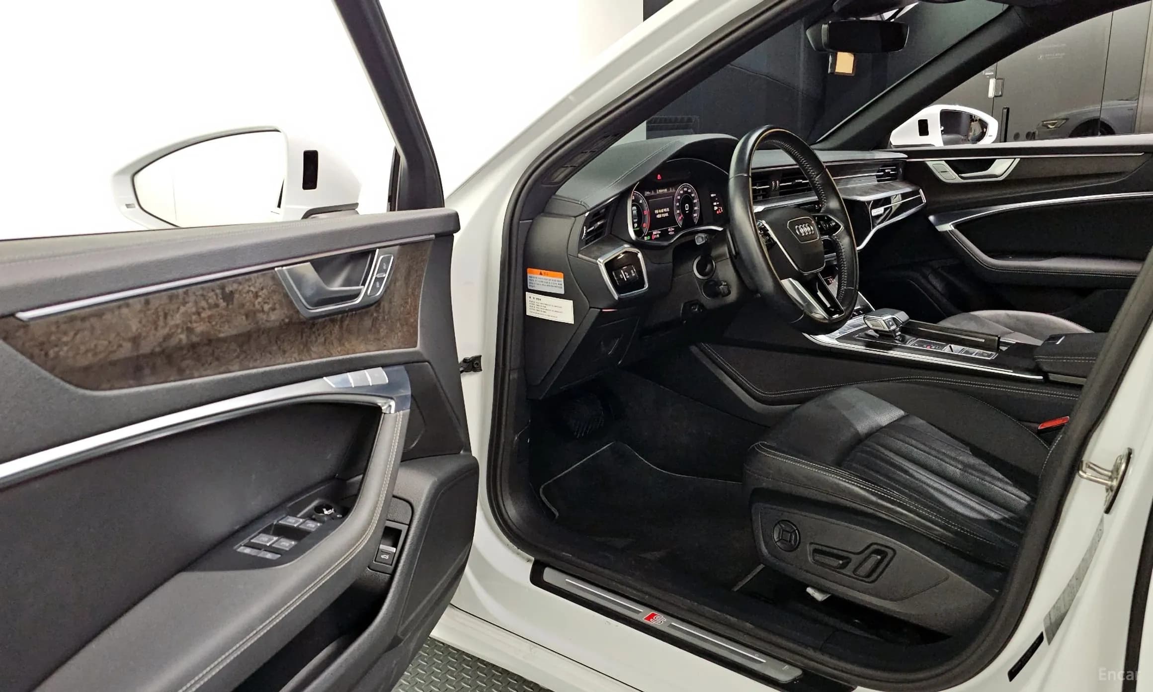 A6 (C8)