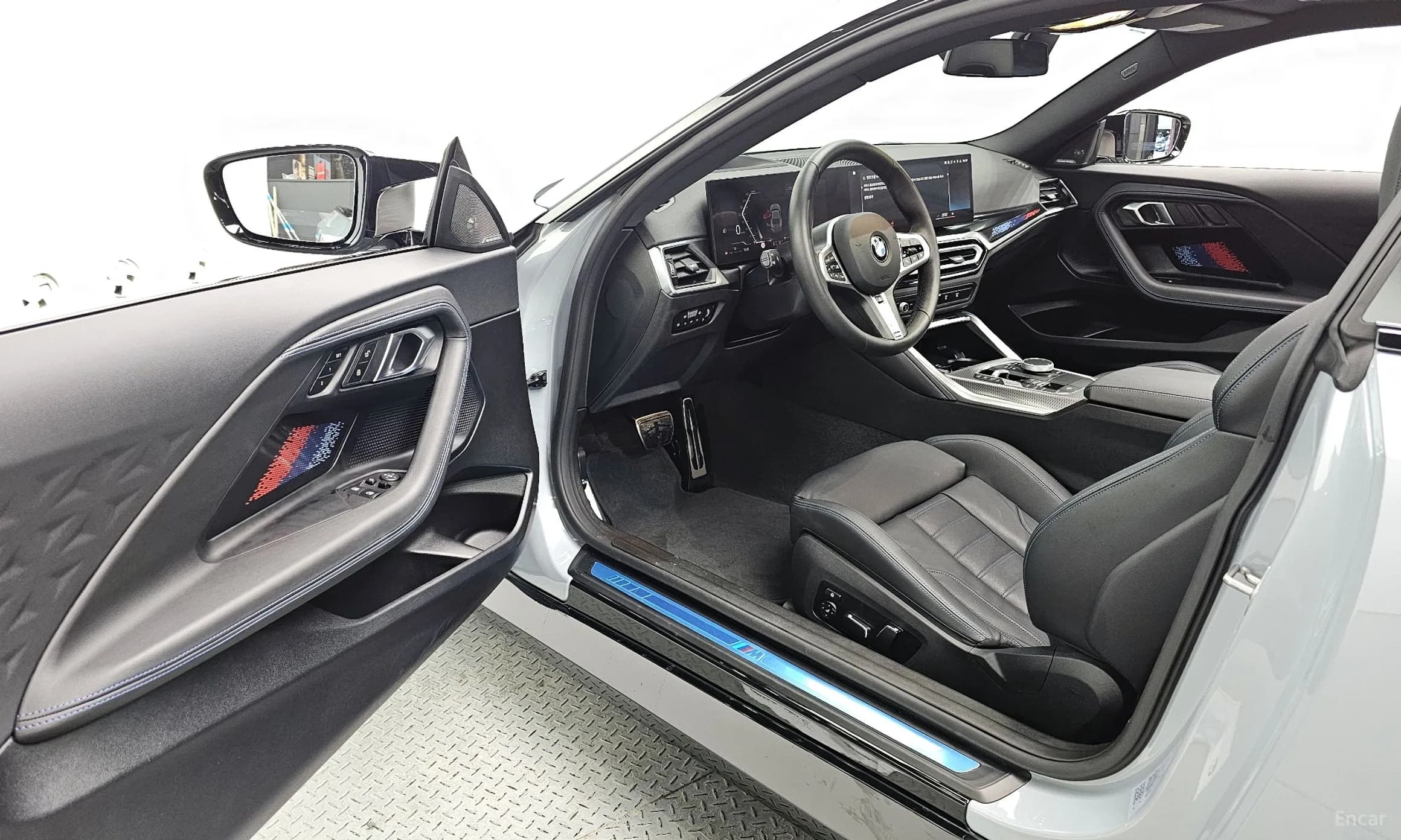 2 Series (G42)