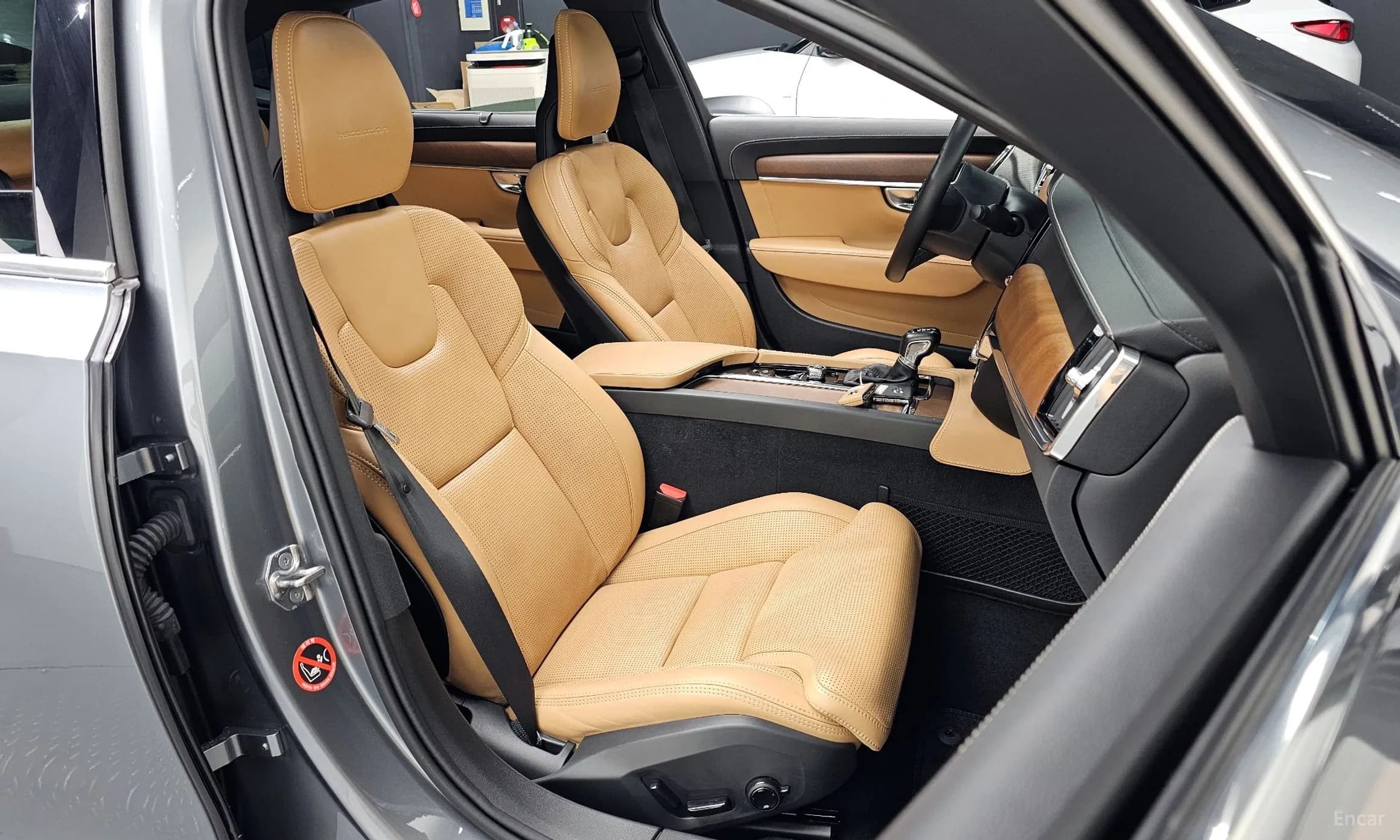 S90