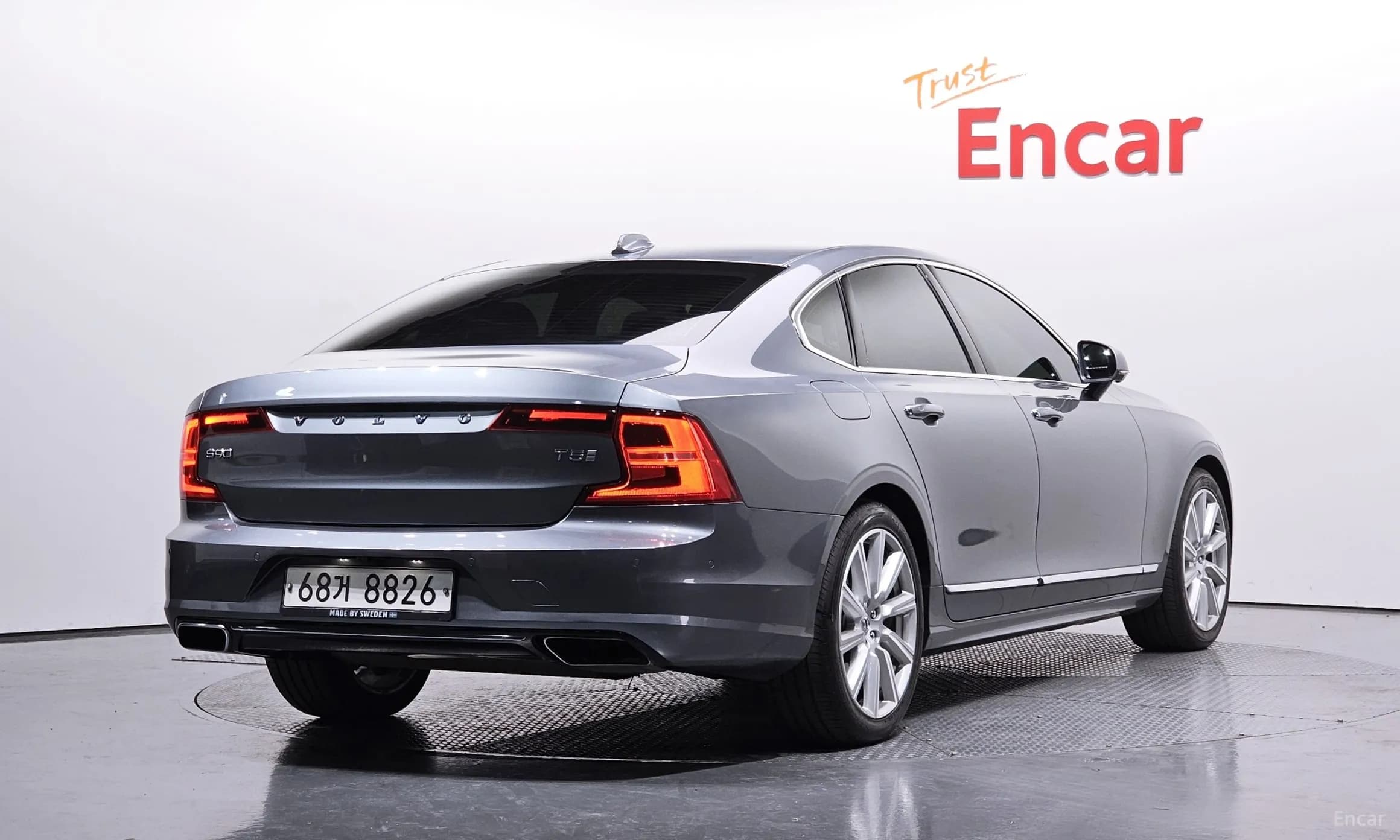 S90