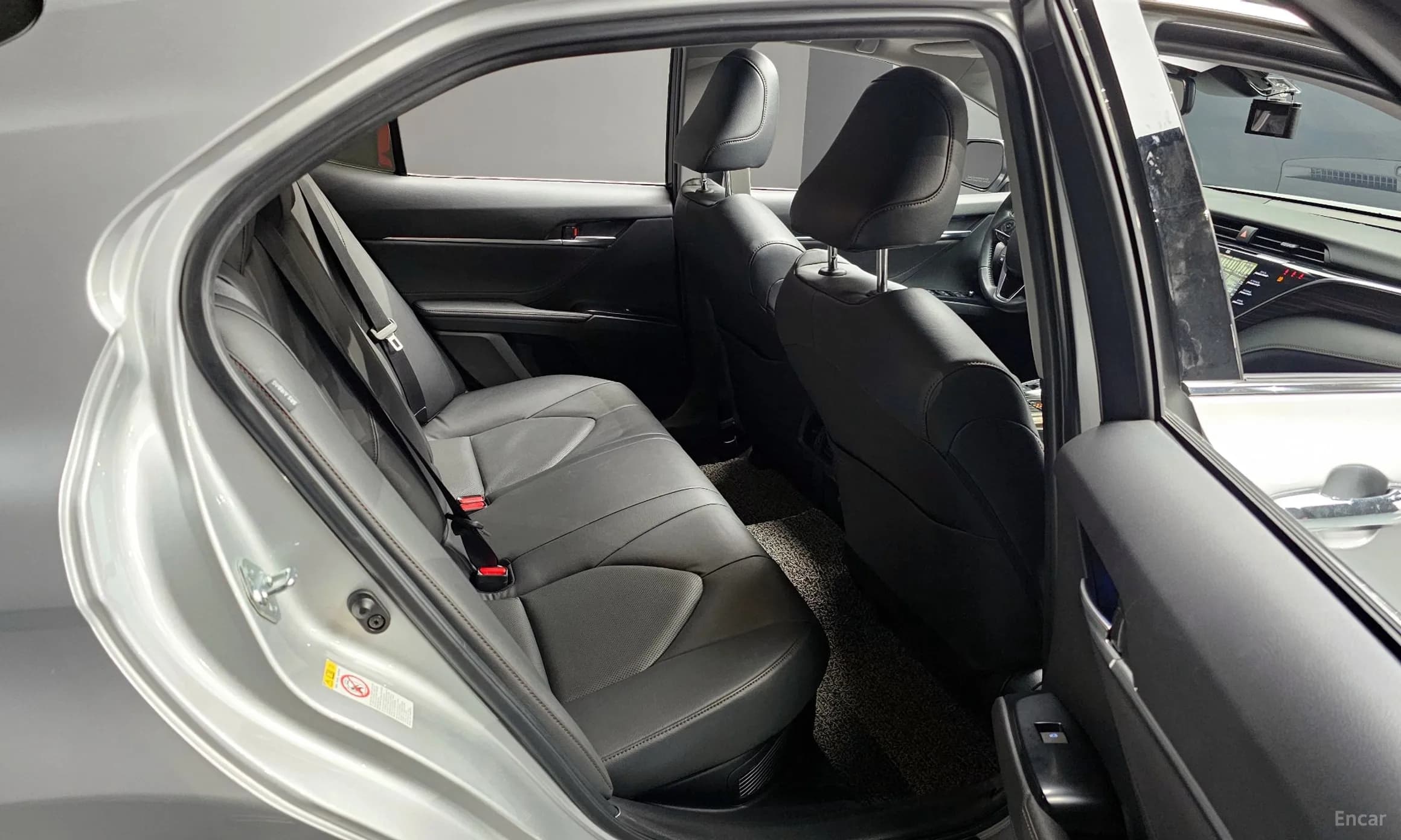 Camry (XV70)