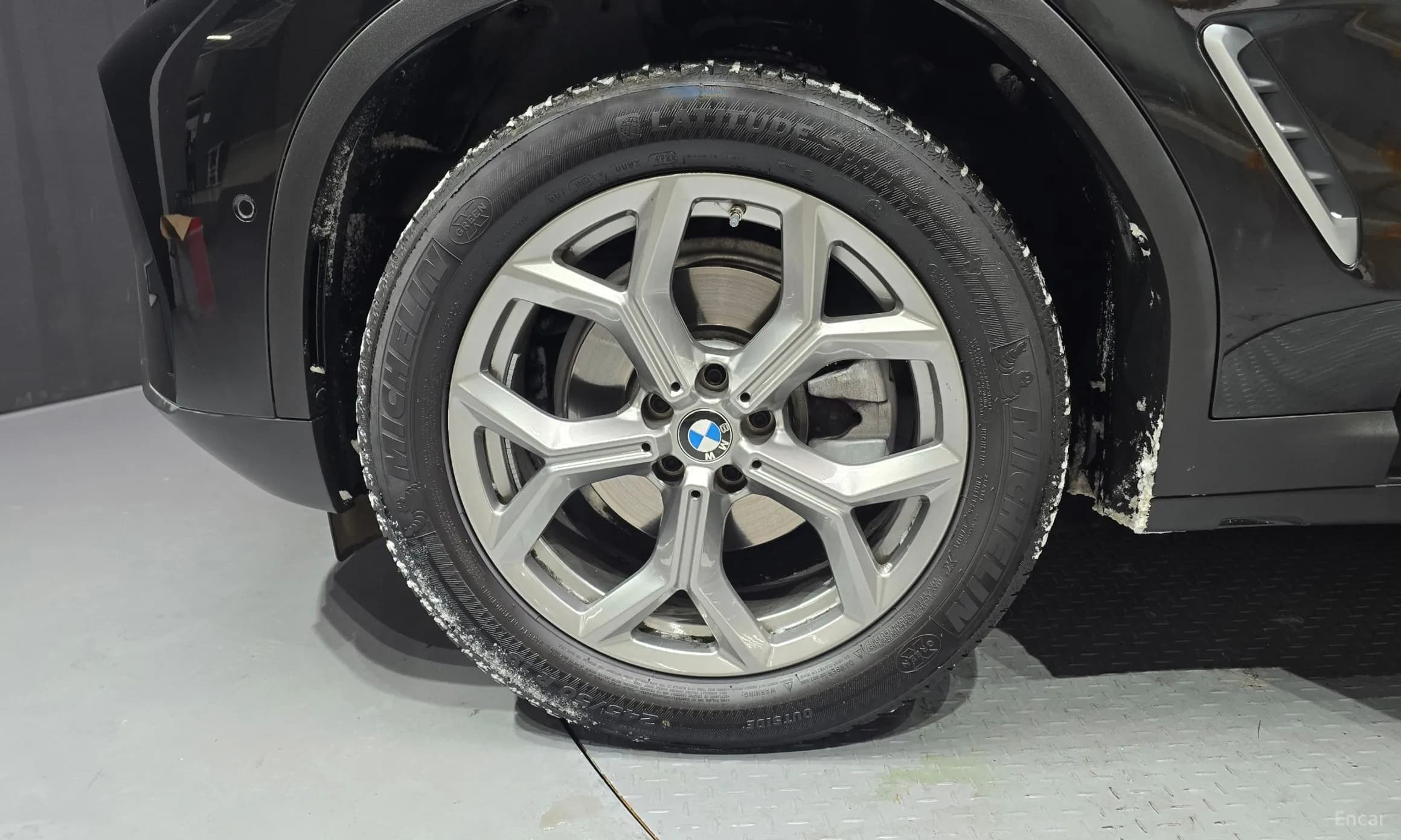 X4 (G02)