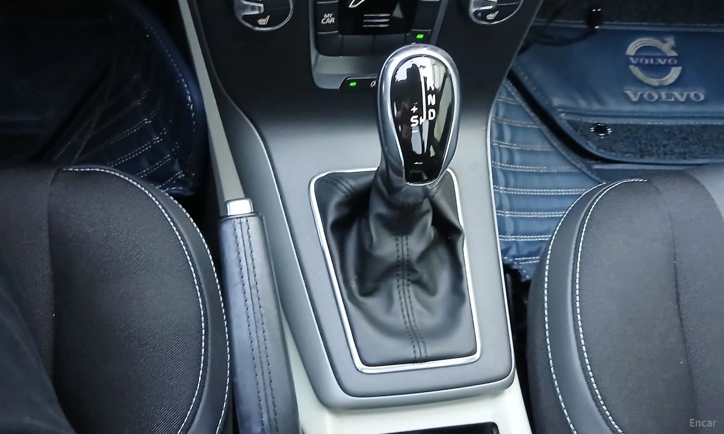 V40