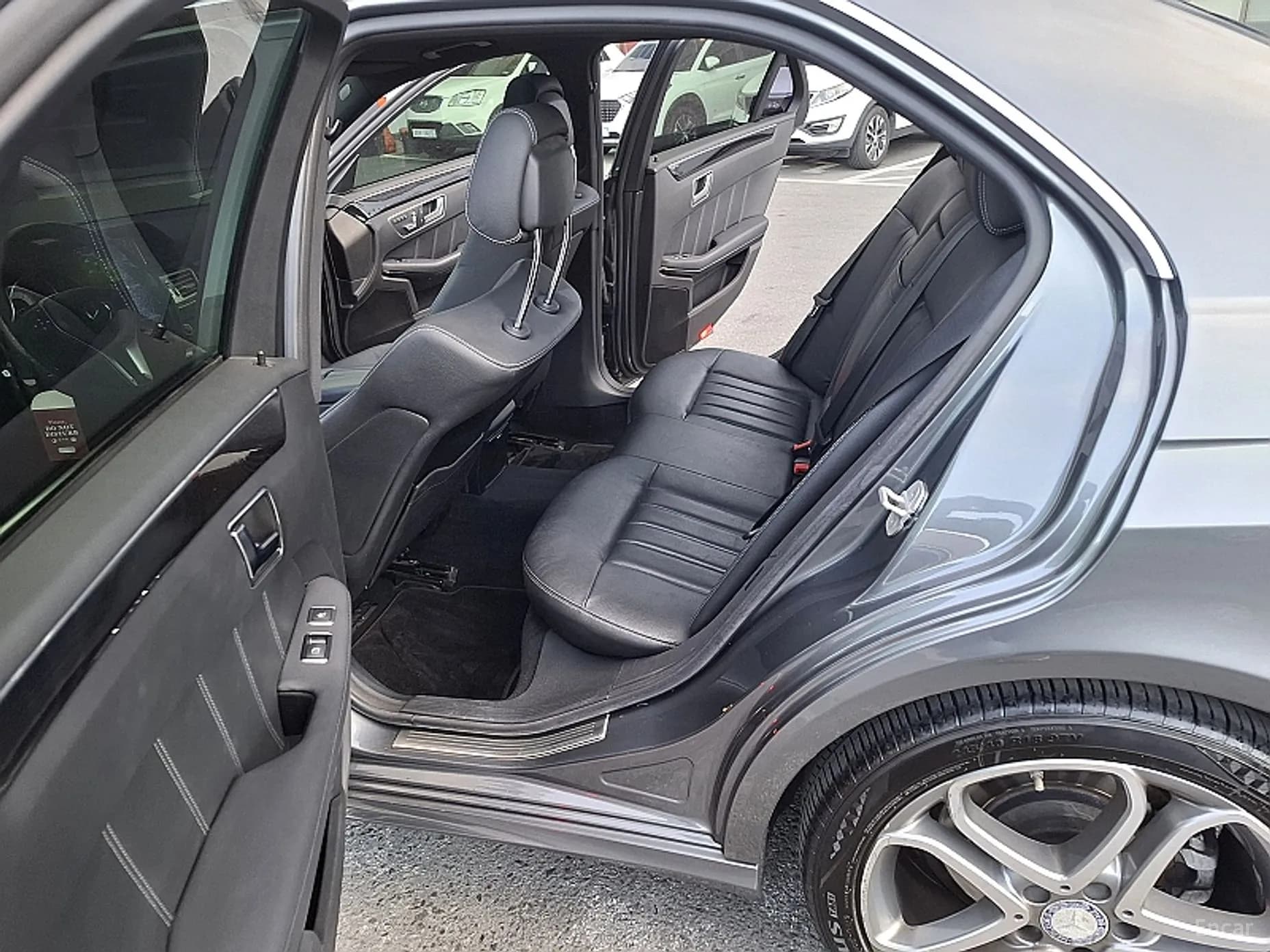 E-Class W212