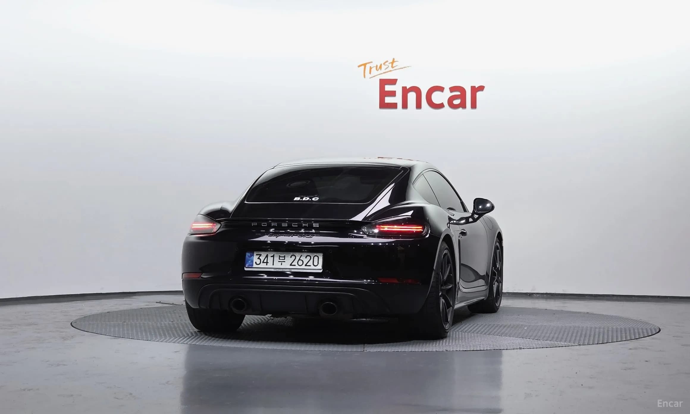 718 Cayman