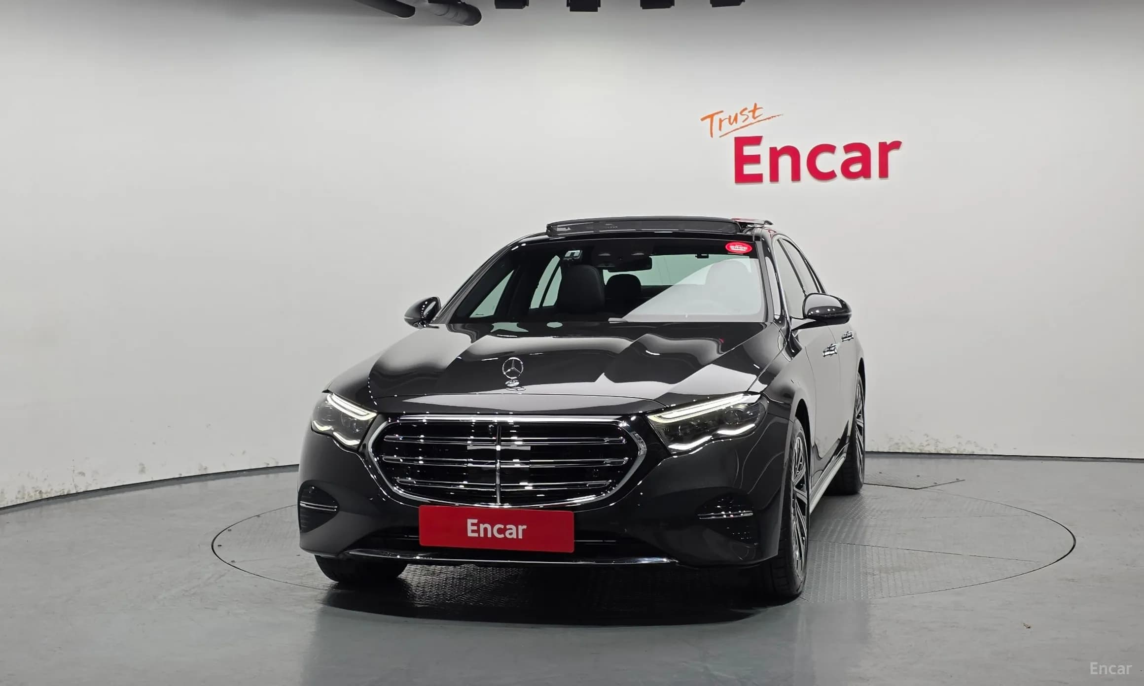 E-Class W214