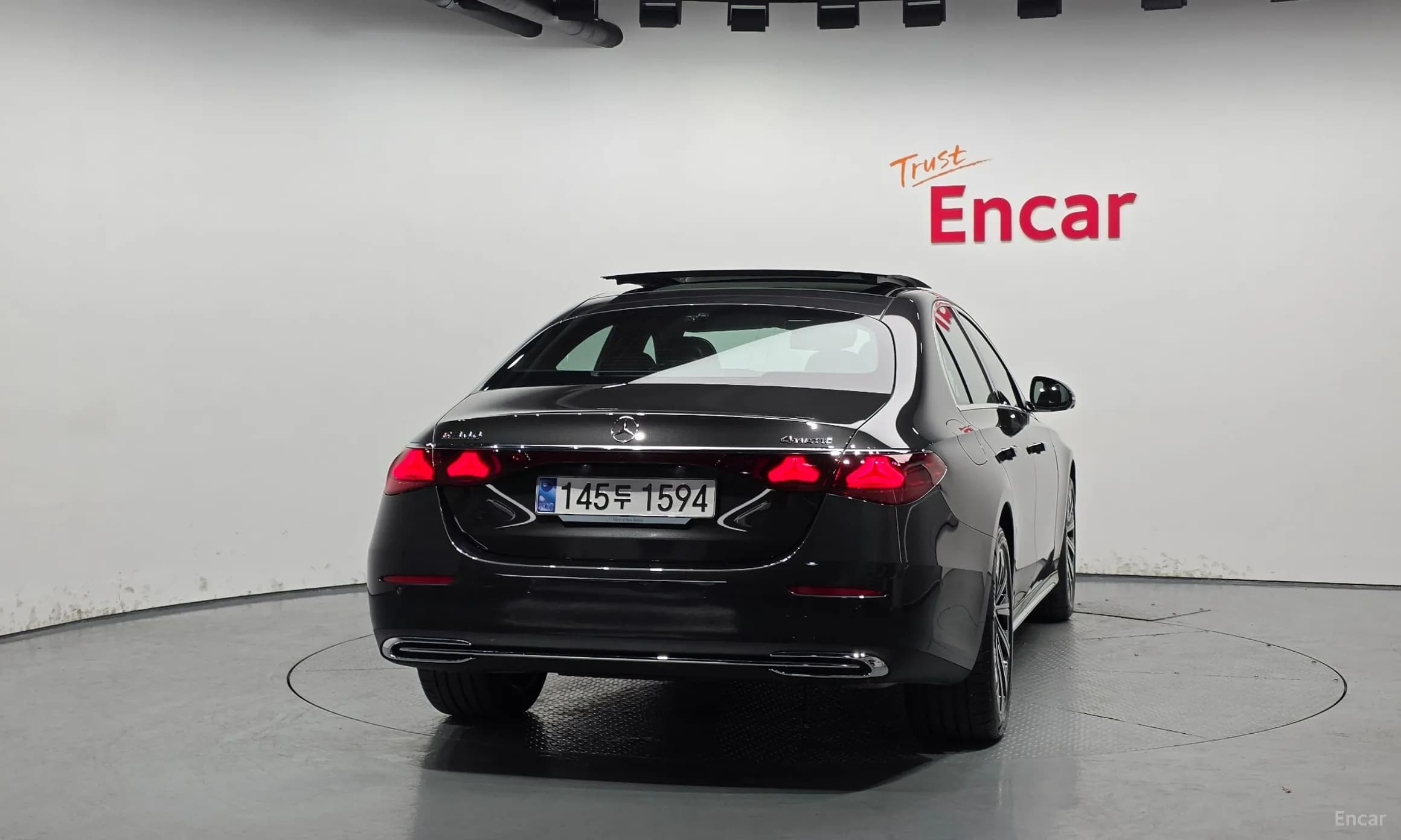 E-Class W214