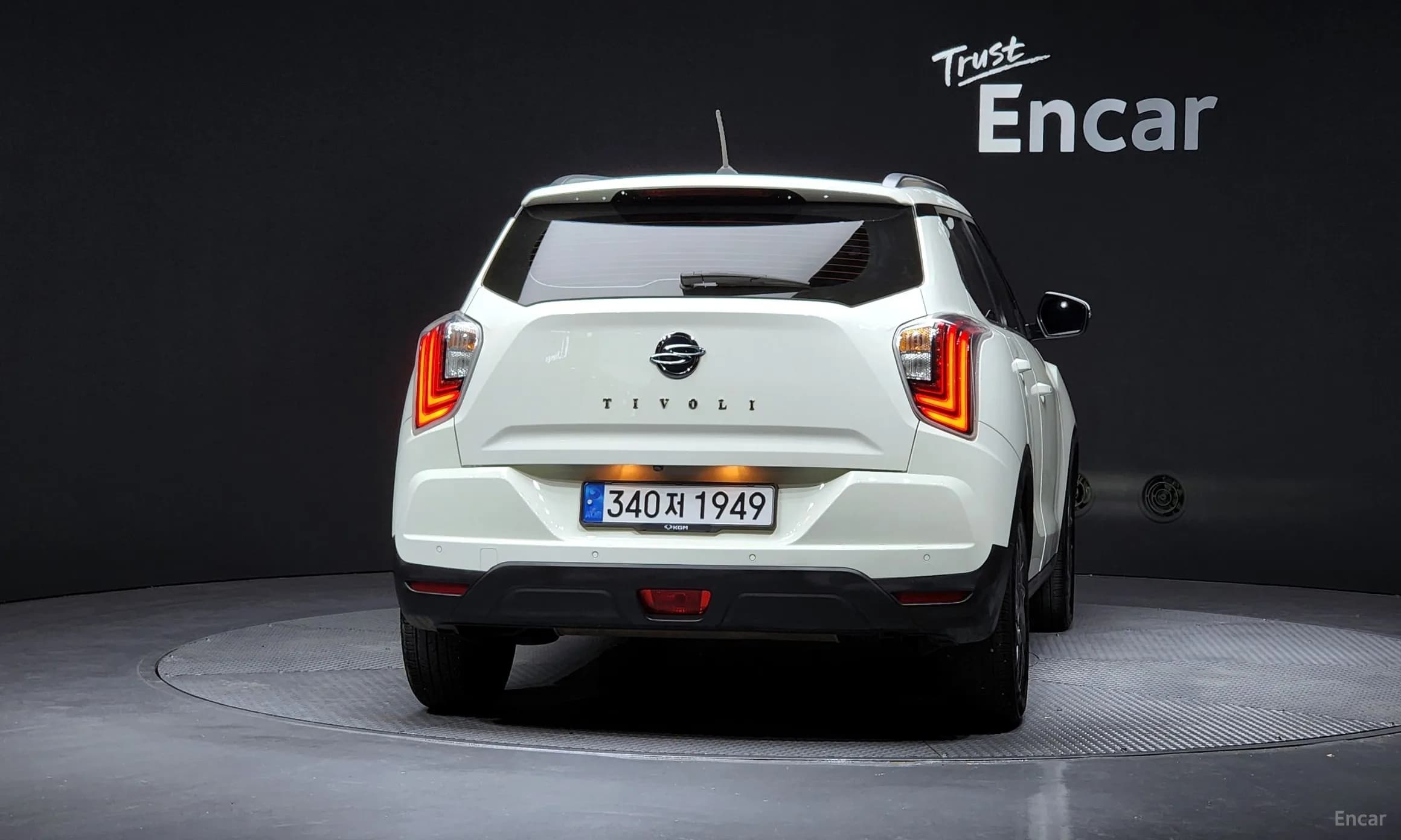 Berry New Tivoli