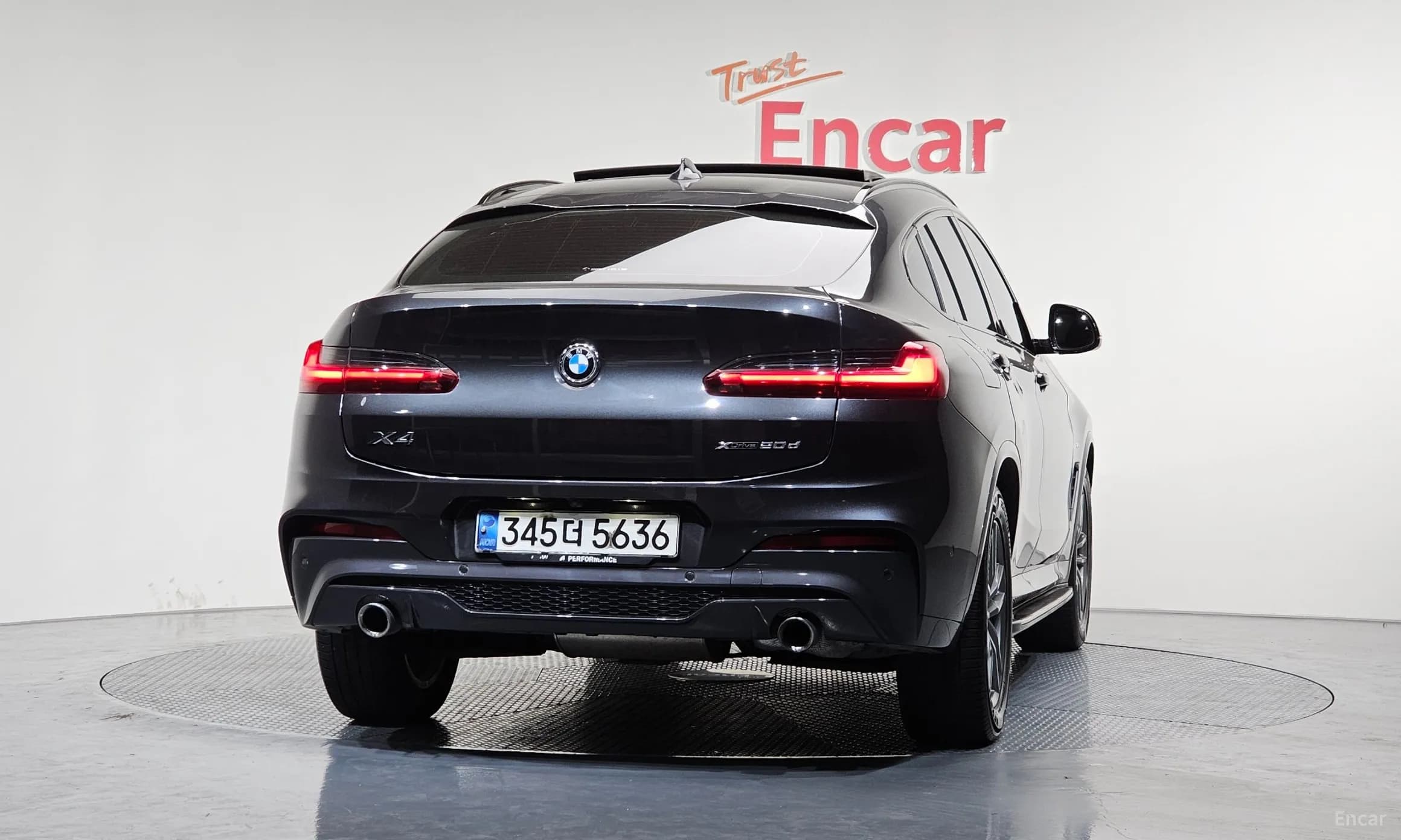 X4 (G02)