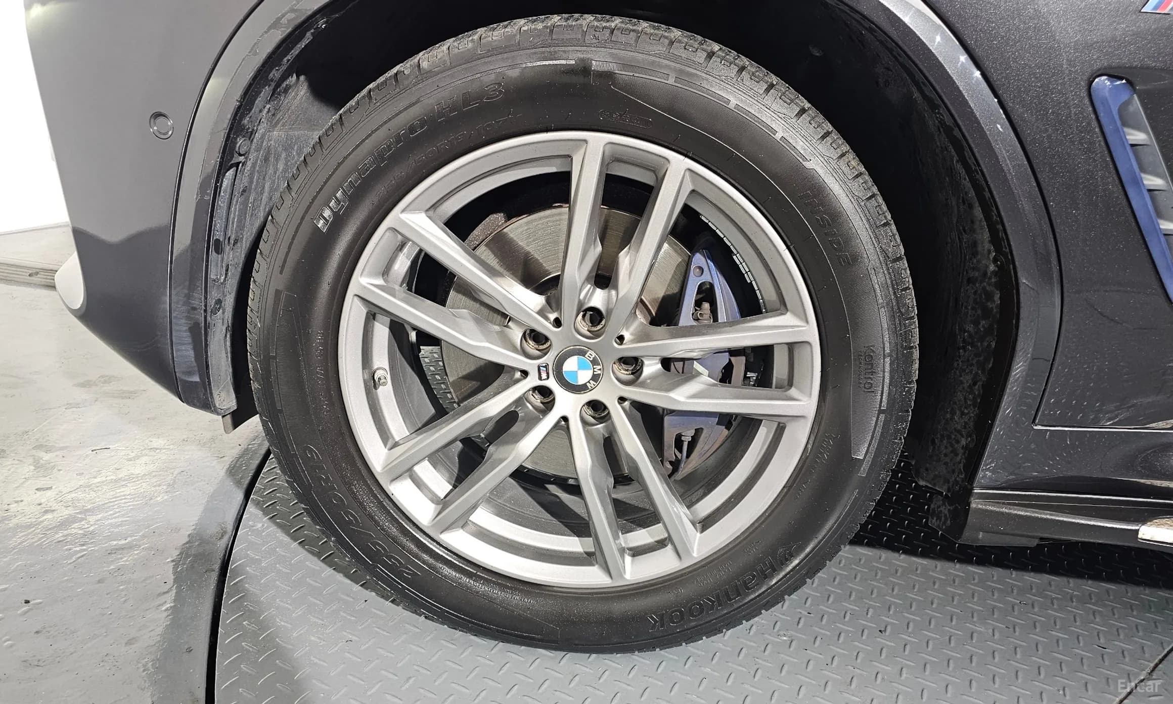 X4 (G02)